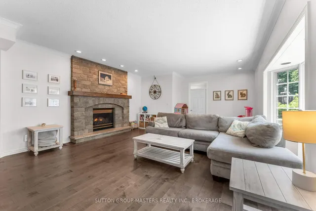 13 Conner Dr, Gananoque 5