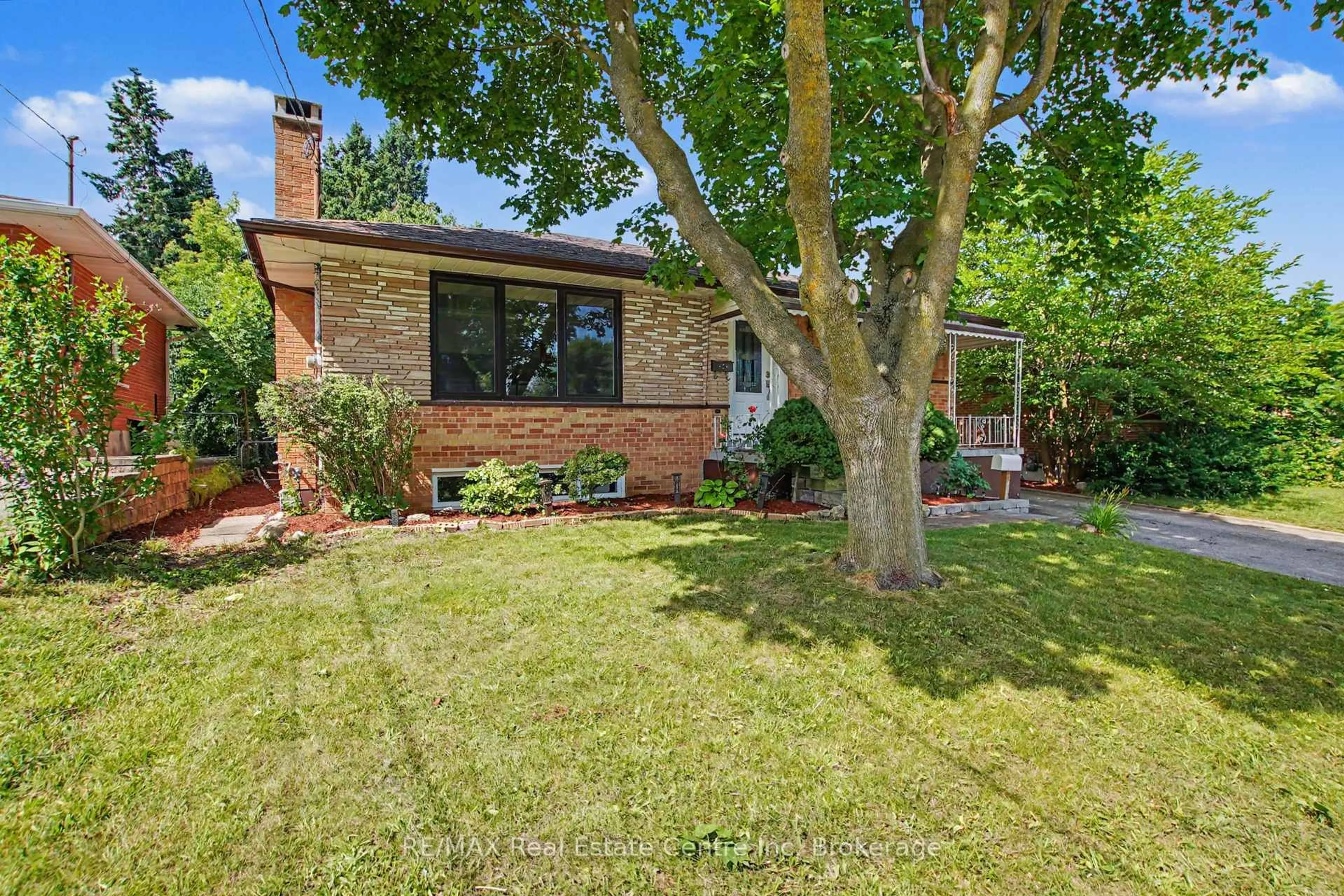 Home with brick exterior material, street for 91 Dumbarton St, Guelph Ontario N1E 3T5