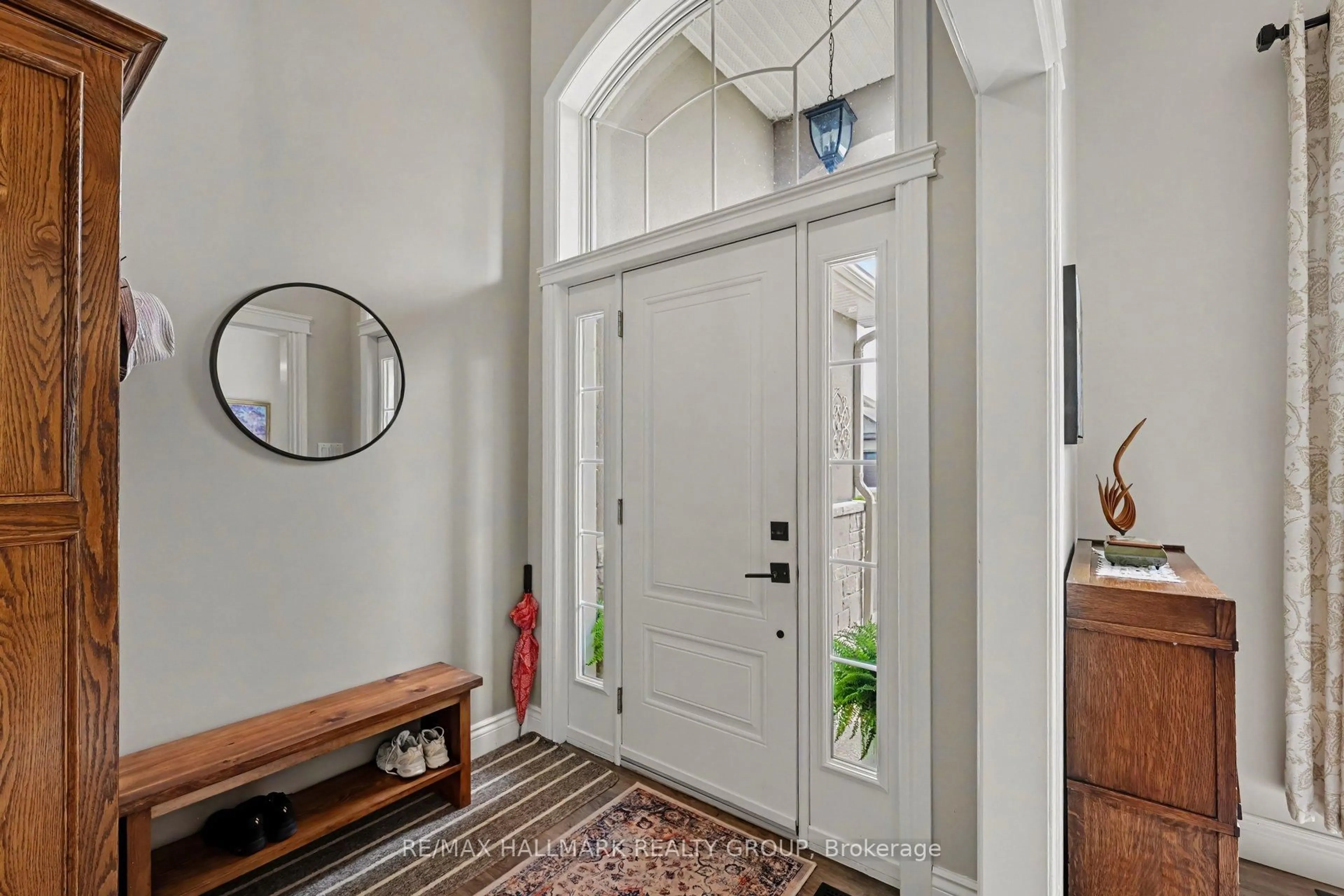 Indoor entryway for 190 Sheppard Ave, Perth Ontario K7H 0A4