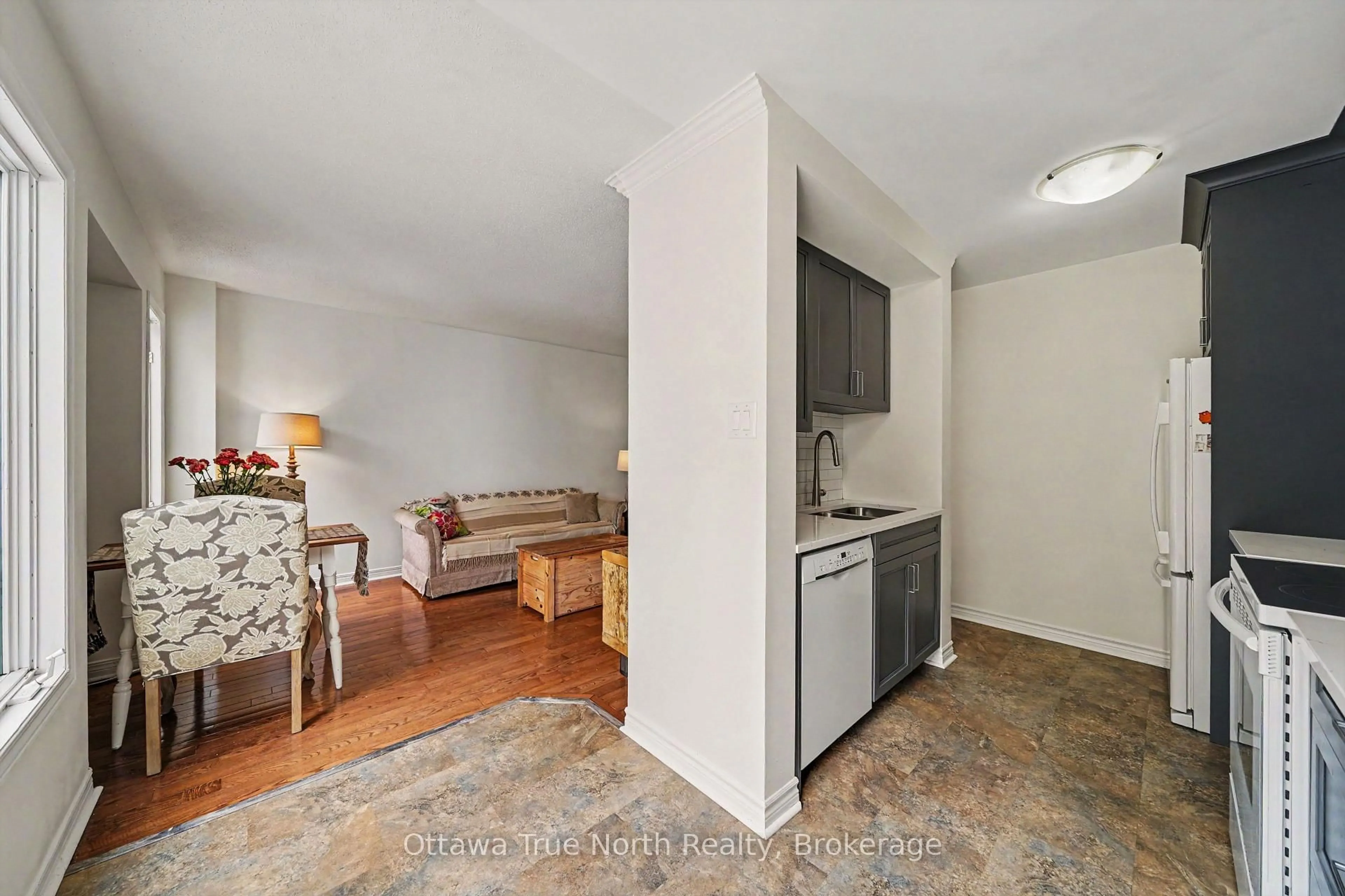 Unknown for 78 Redpath Dr, Ottawa Ontario K2G 6E3
