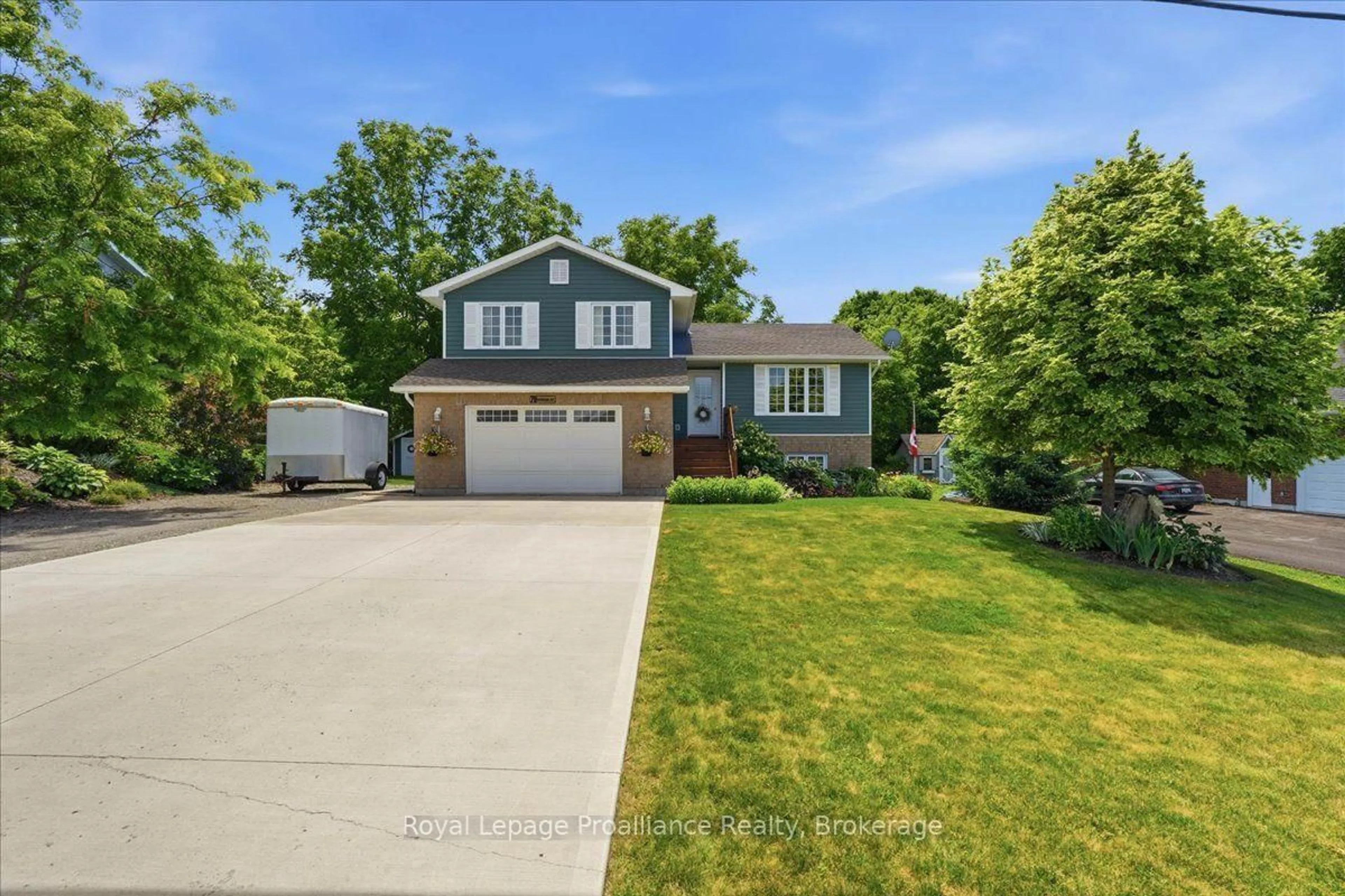 A pic from outside/outdoor area/front of a property/back of a property/a pic from drone, street for 79 Duncan St, Madoc Ontario K0K 2K0