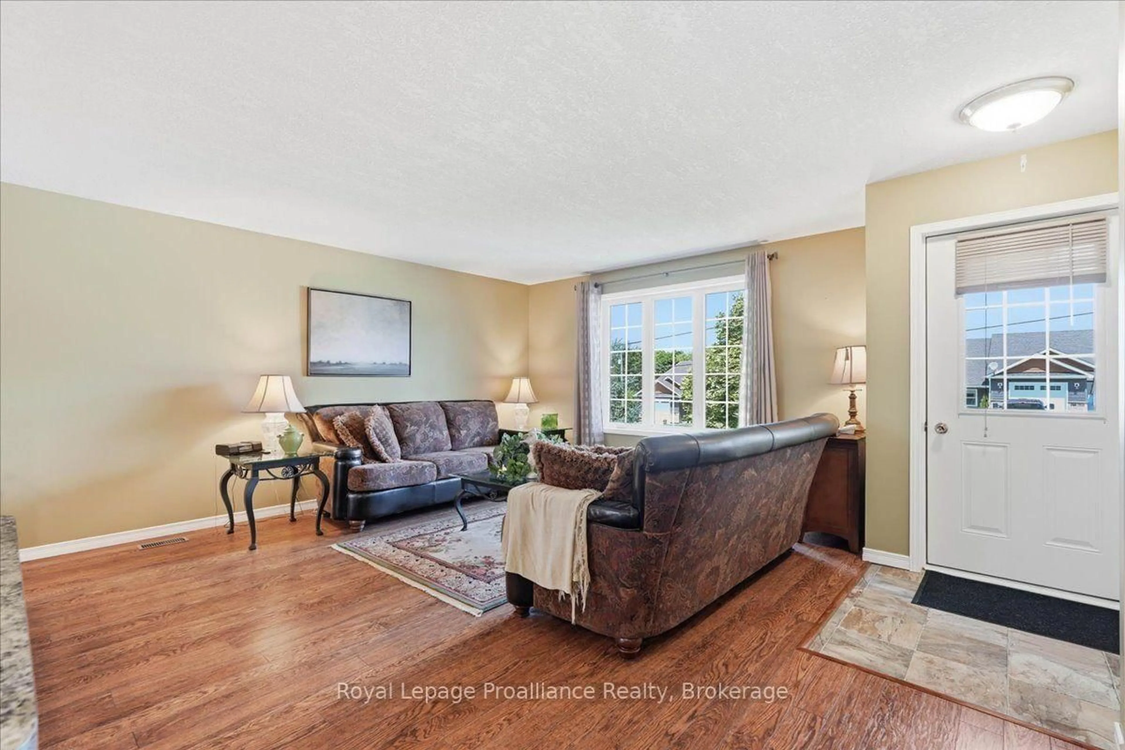 Living room with furniture, unknown for 79 Duncan St, Madoc Ontario K0K 2K0