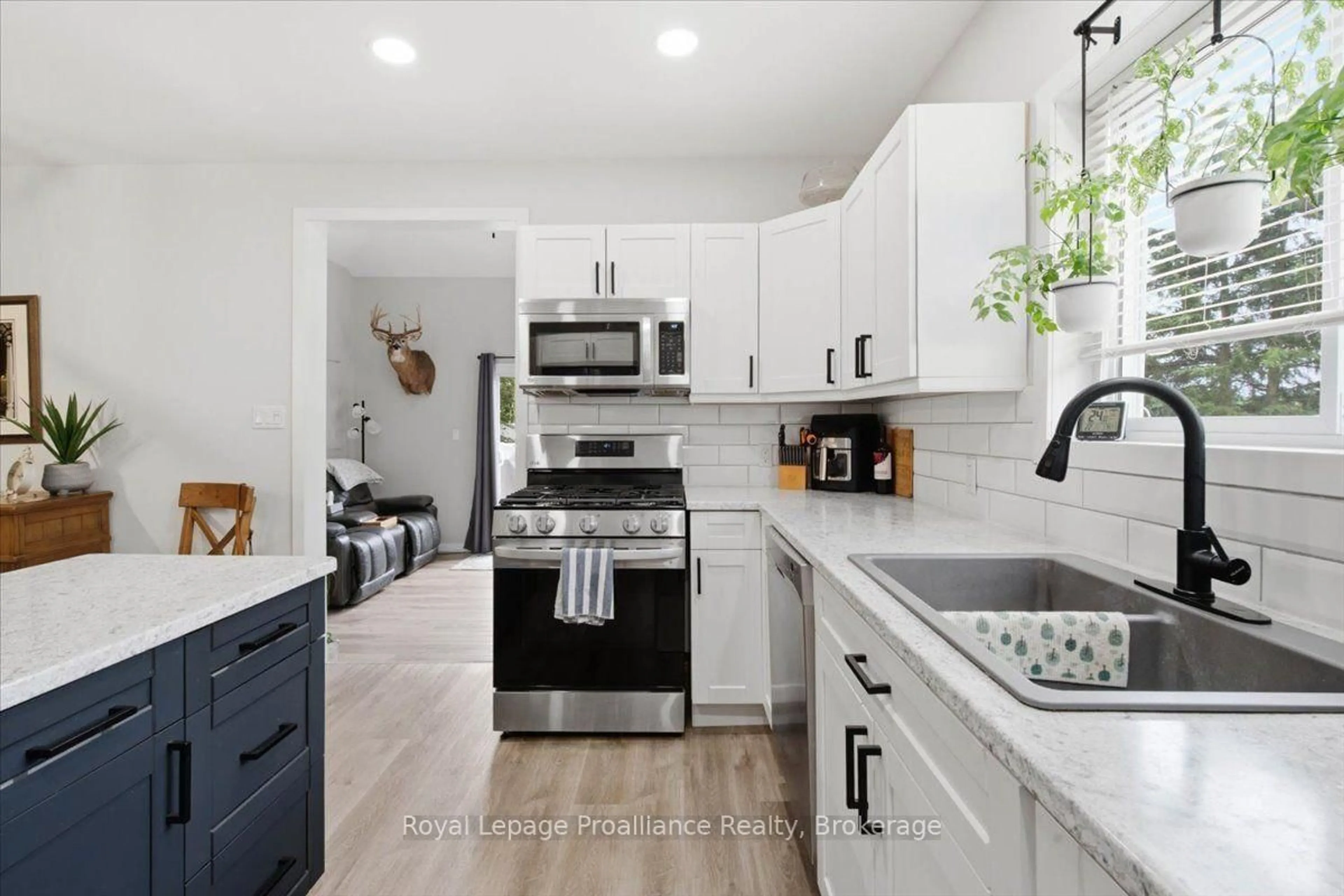 Open concept kitchen, ceramic/tile floor for 2017 Clark Rd, Mountain Grove Ontario K0H 2E0