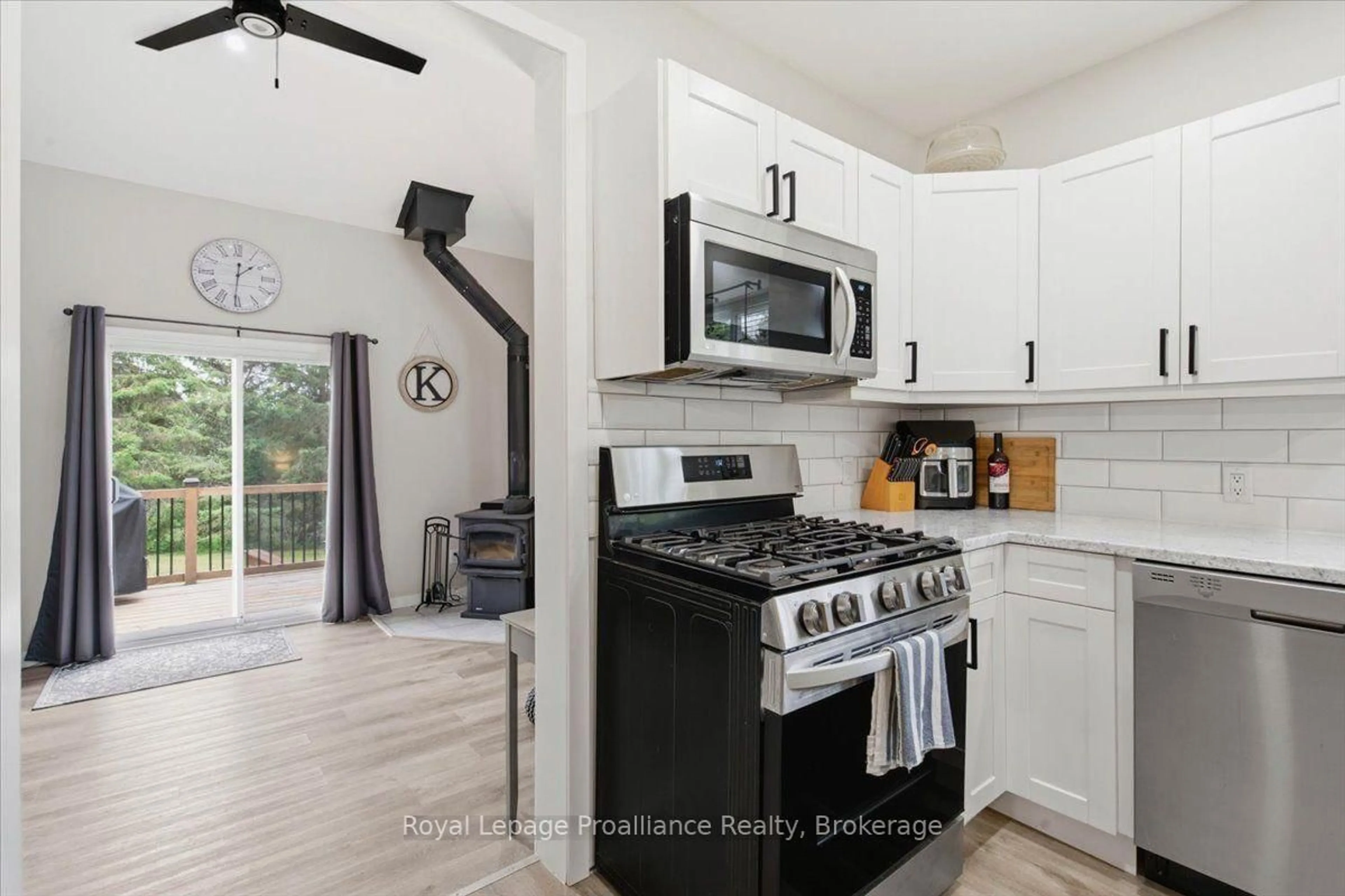 Open concept kitchen, ceramic/tile floor for 2017 Clark Rd, Mountain Grove Ontario K0H 2E0