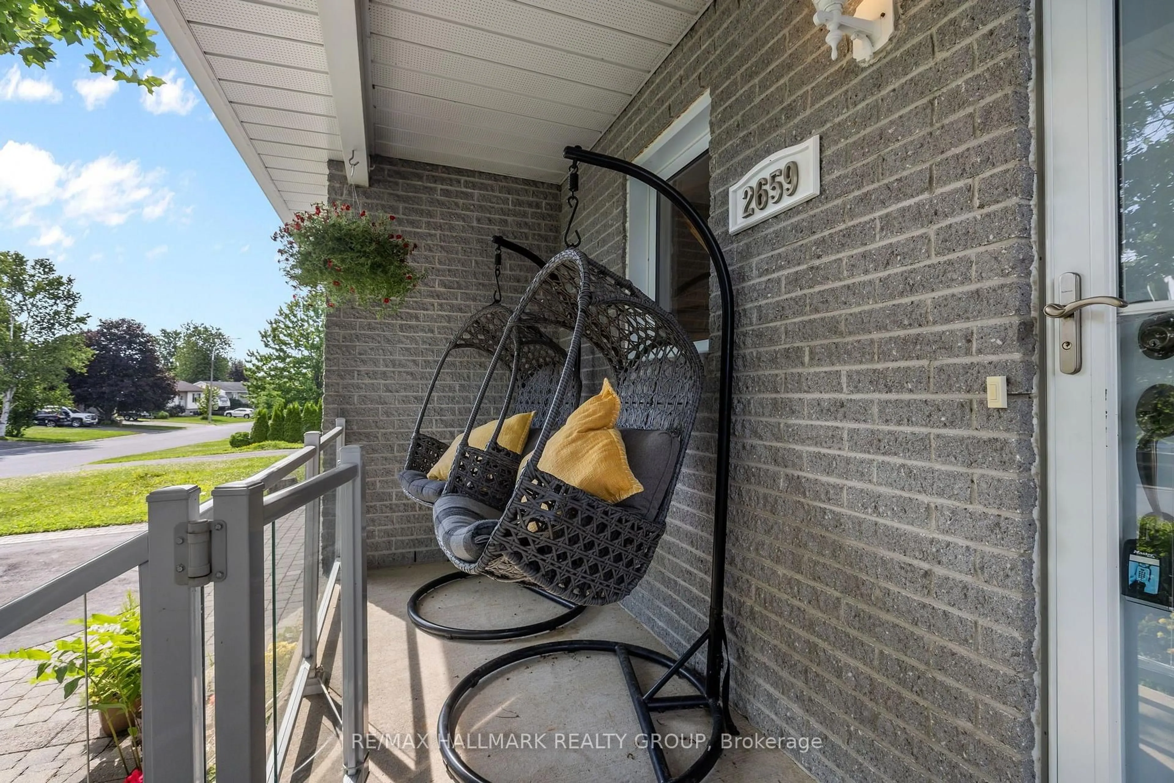 Balcony in the apartment, street for 2659 Liliane St, Clarence-Rockland Ontario K4K 1M2