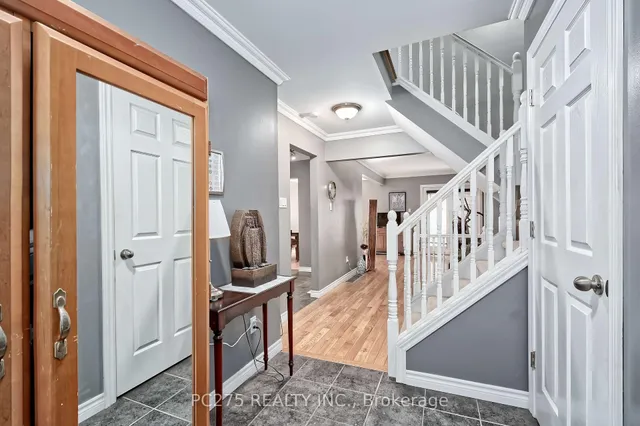 669 Osgoode Dr #15, London South 4