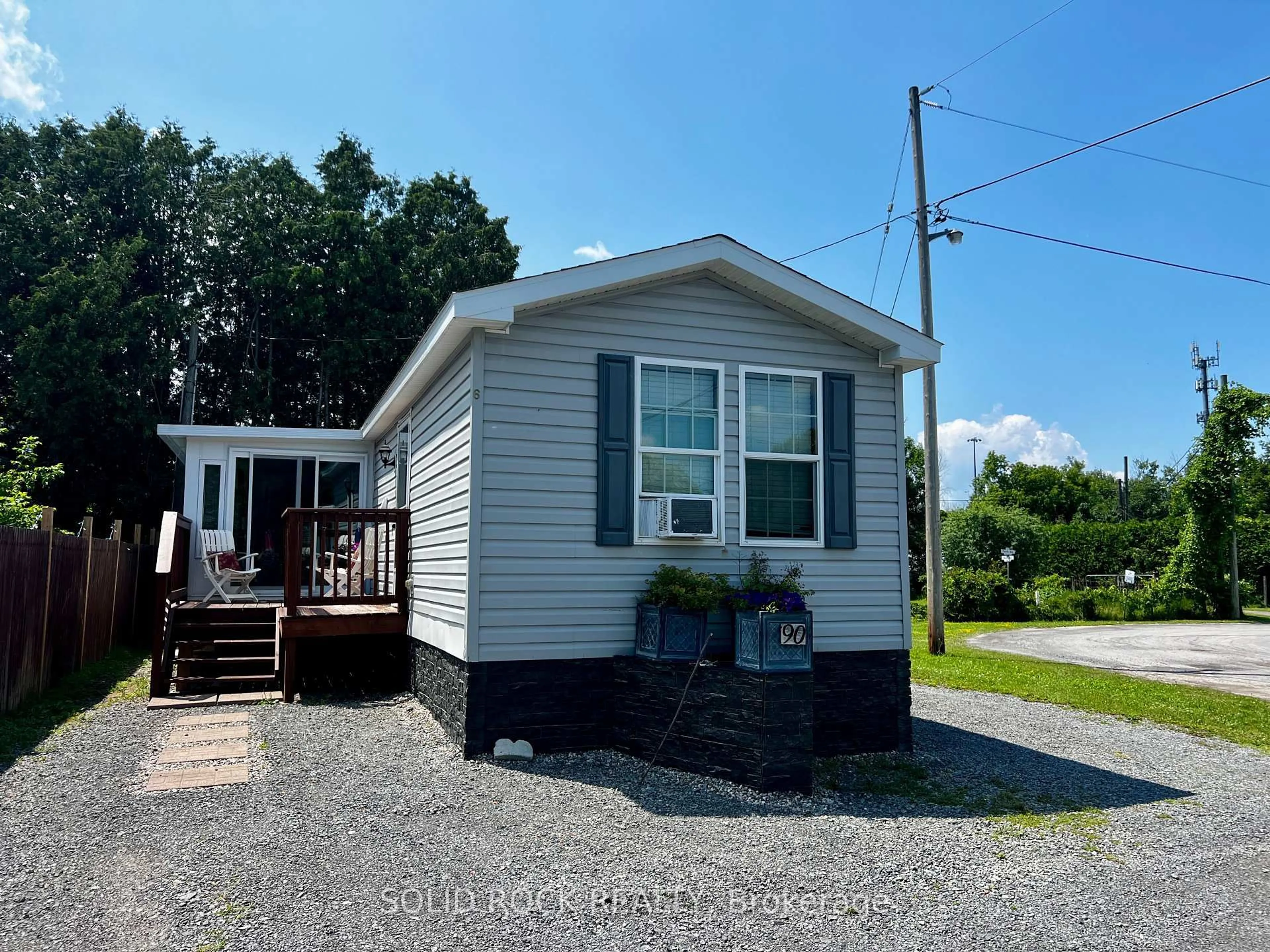 Home with vinyl exterior material, water/lake/river/ocean view for 3535 St Joseph Blvd #90, Orleans Ontario K4A 0Z6