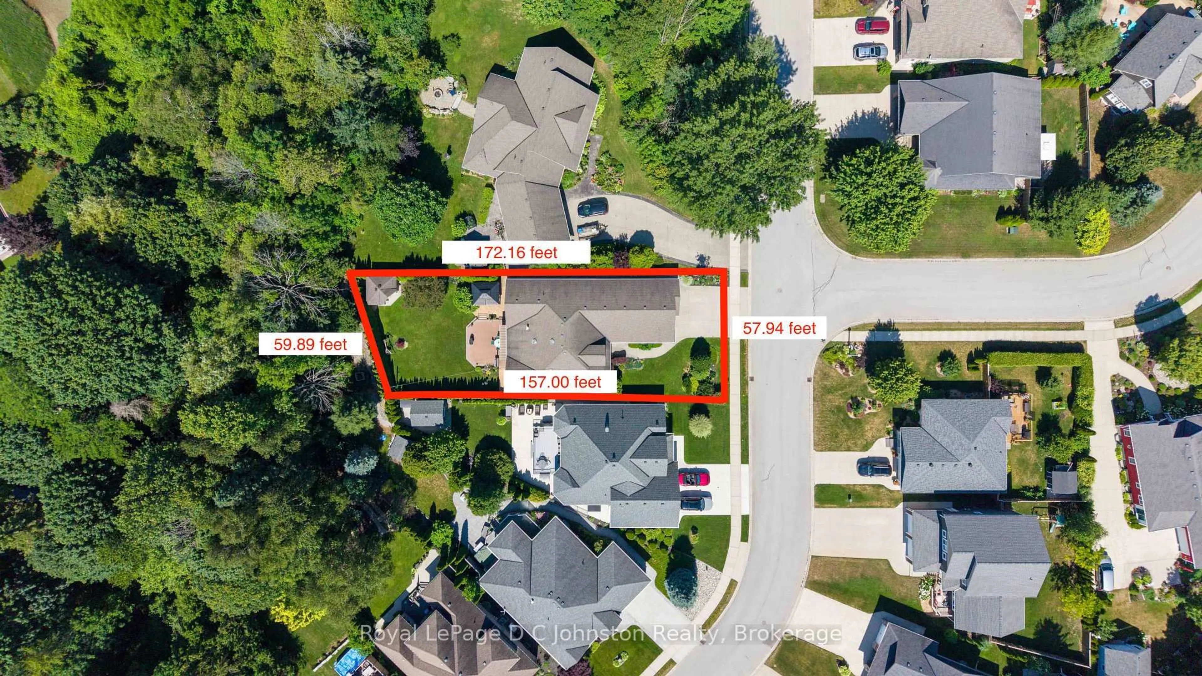 A pic from outside/outdoor area/front of a property/back of a property/a pic from drone, street for 569 Creekwood Dr, Saugeen Shores Ontario N0H 2L0