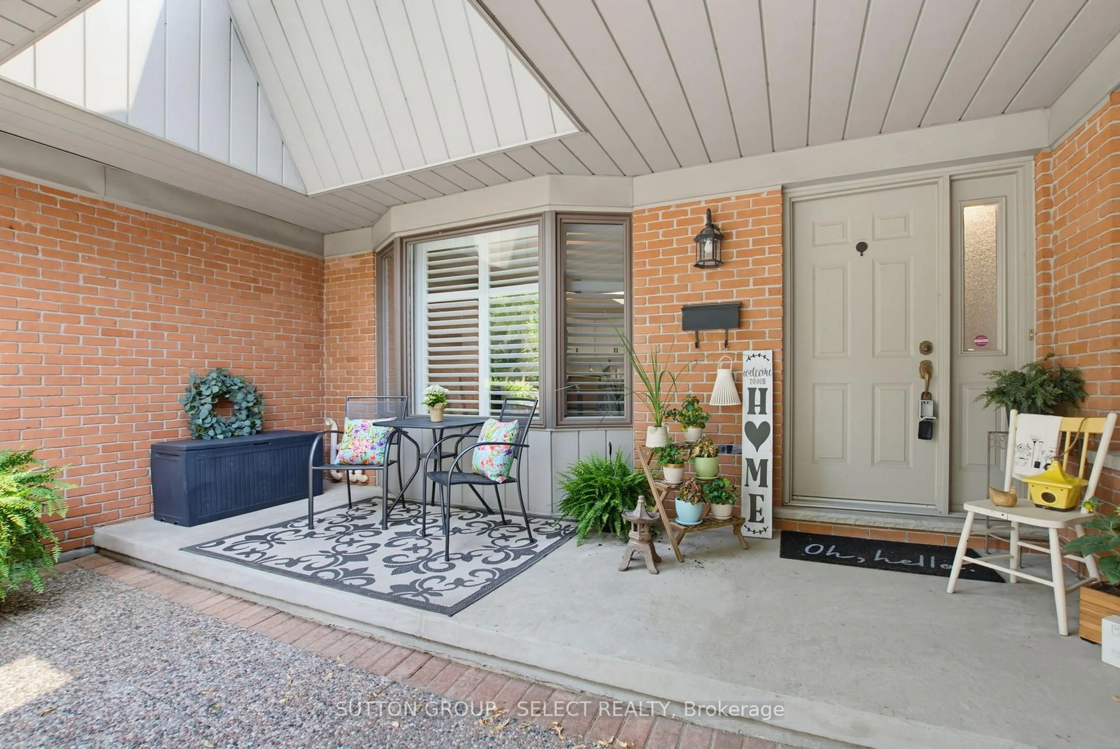 Indoor entryway for 40 Quinella Dr #28, London South Ontario N6K 4K9