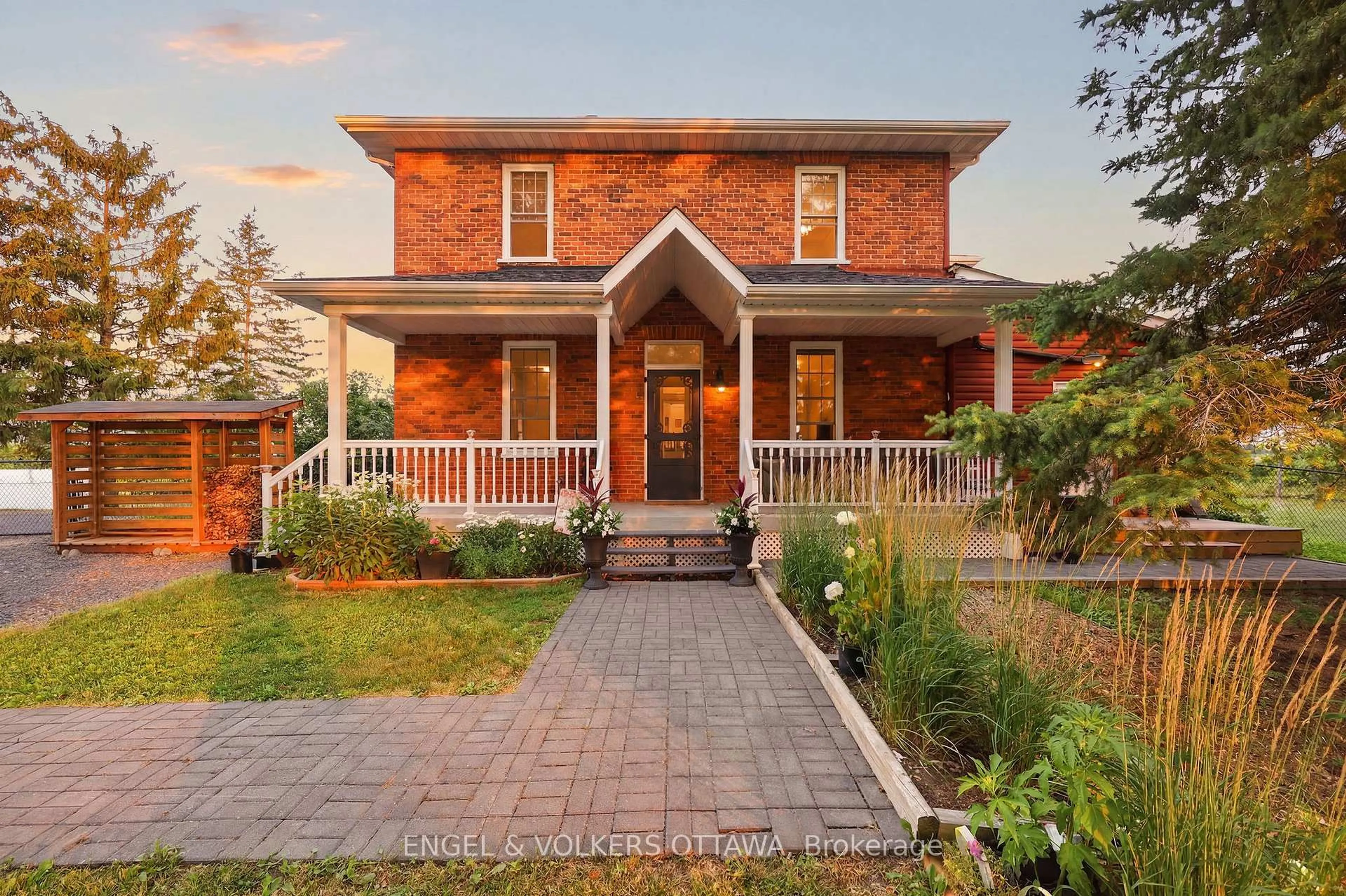 Home with brick exterior material, street for 20923 County Road 25, South Glengarry Ontario K0C 1A0