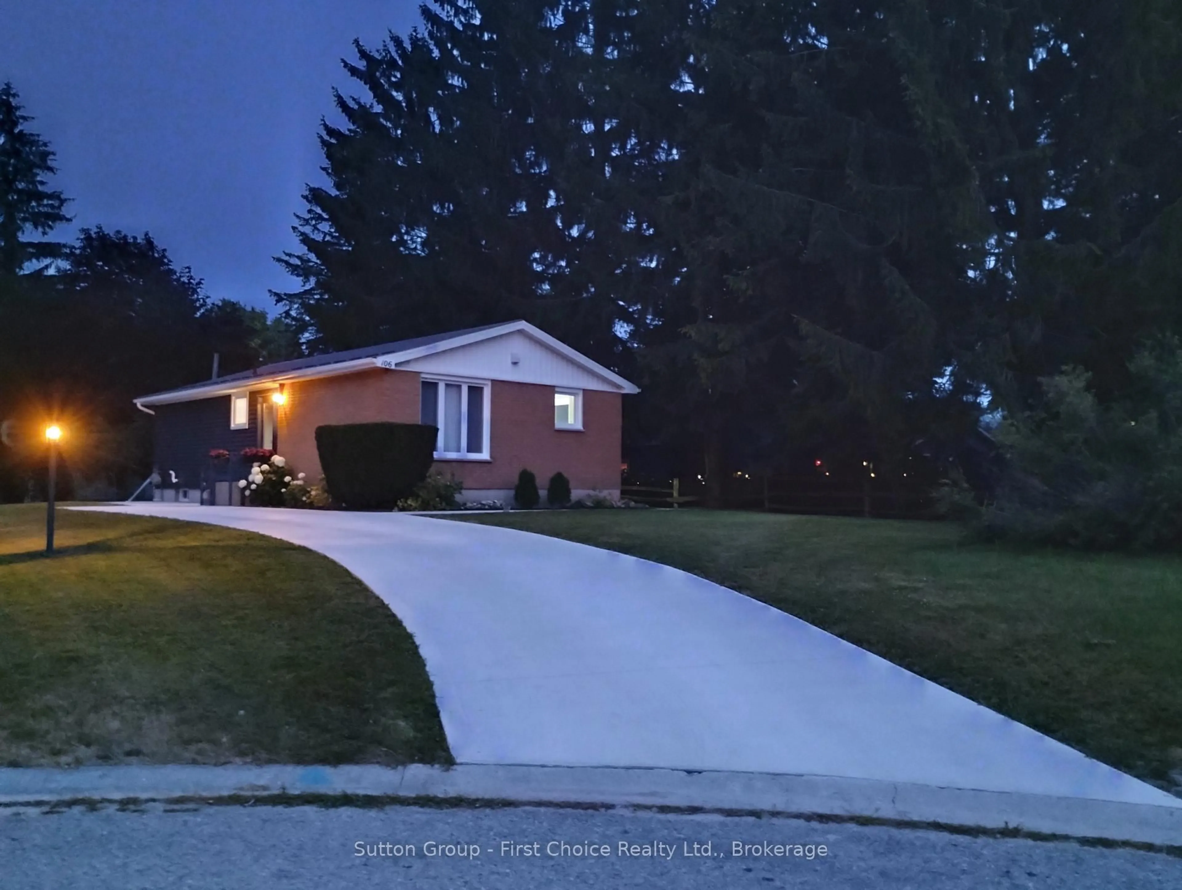 Unknown for 106 Sunset Cres, North Huron Ontario N0G 2W0