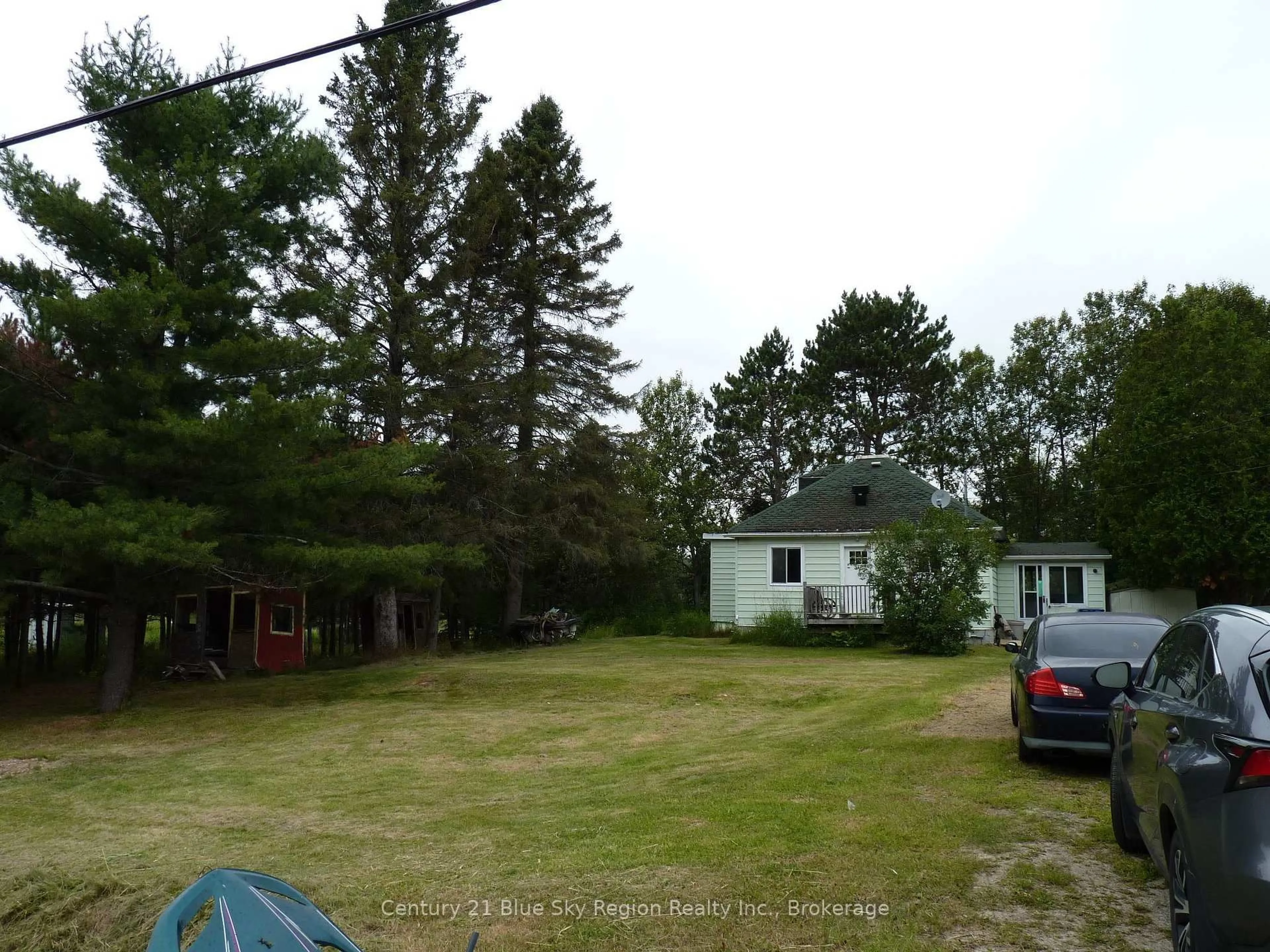 A pic from outside/outdoor area/front of a property/back of a property/a pic from drone, unknown for 50 Feronia Rd, North Bay Ontario P1B 8G4