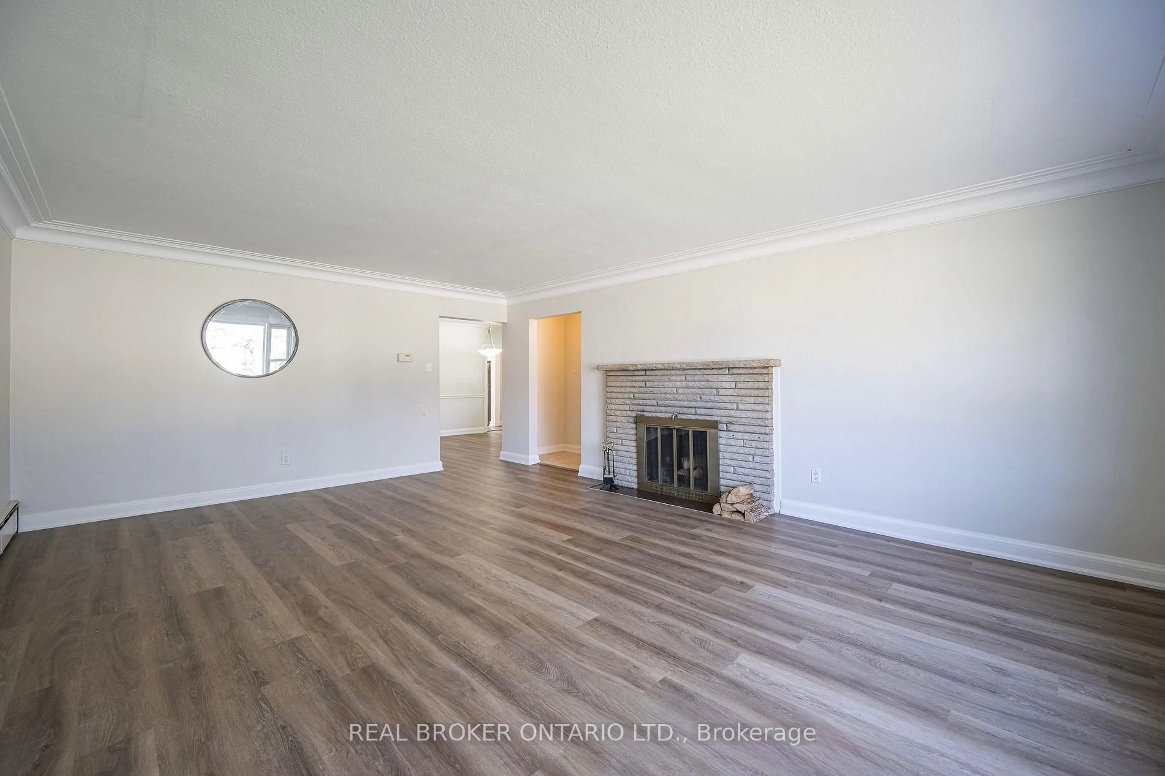 A pic of a room for 685 Frederick St, Kitchener Ontario N2B 2B3