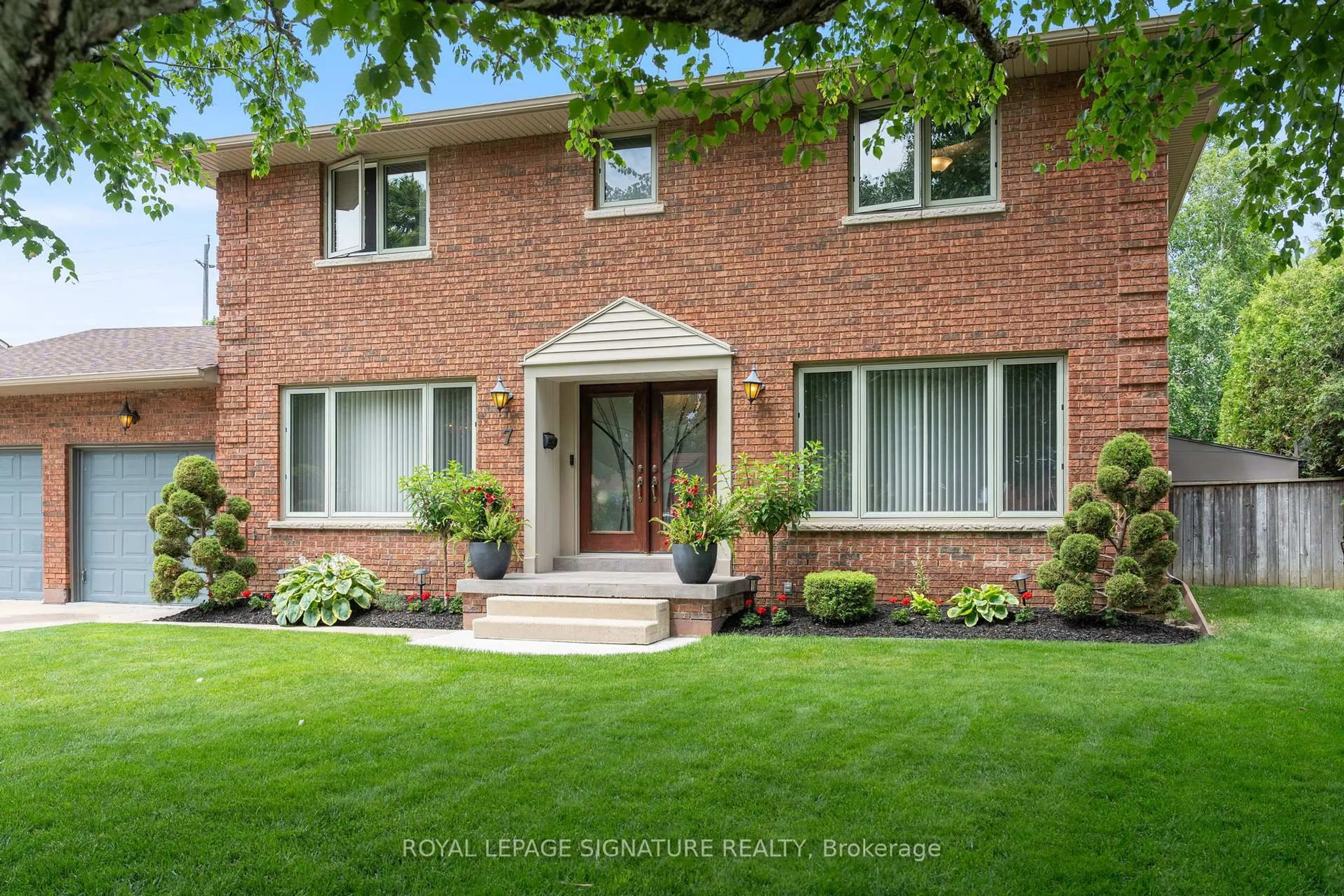 Home with brick exterior material, street for 7 Thomson Rd, Norfolk Ontario N3Y 5A2