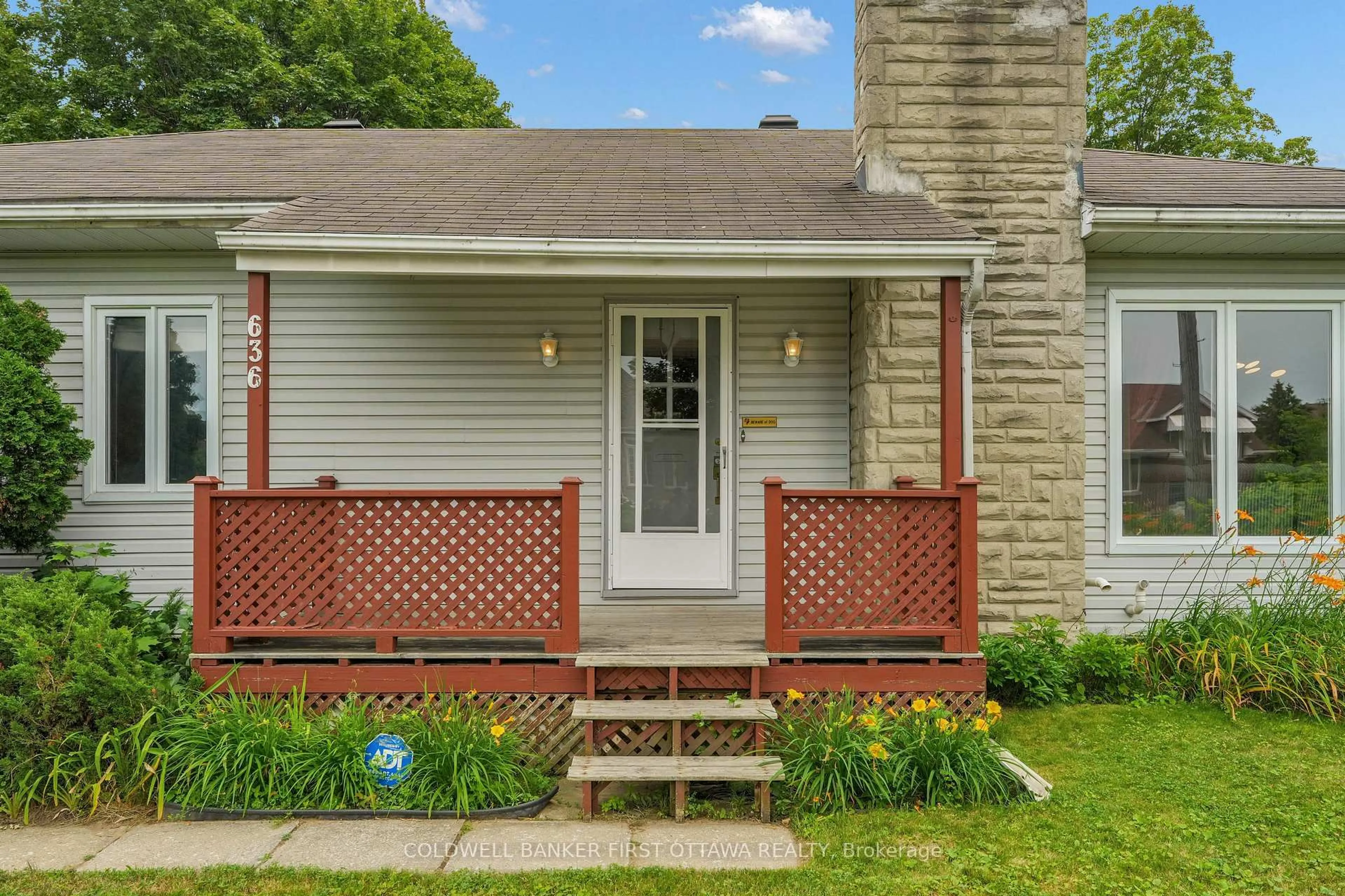 Unknown for 636 Malartic Ave, Ottawa Ontario K1K 0X3