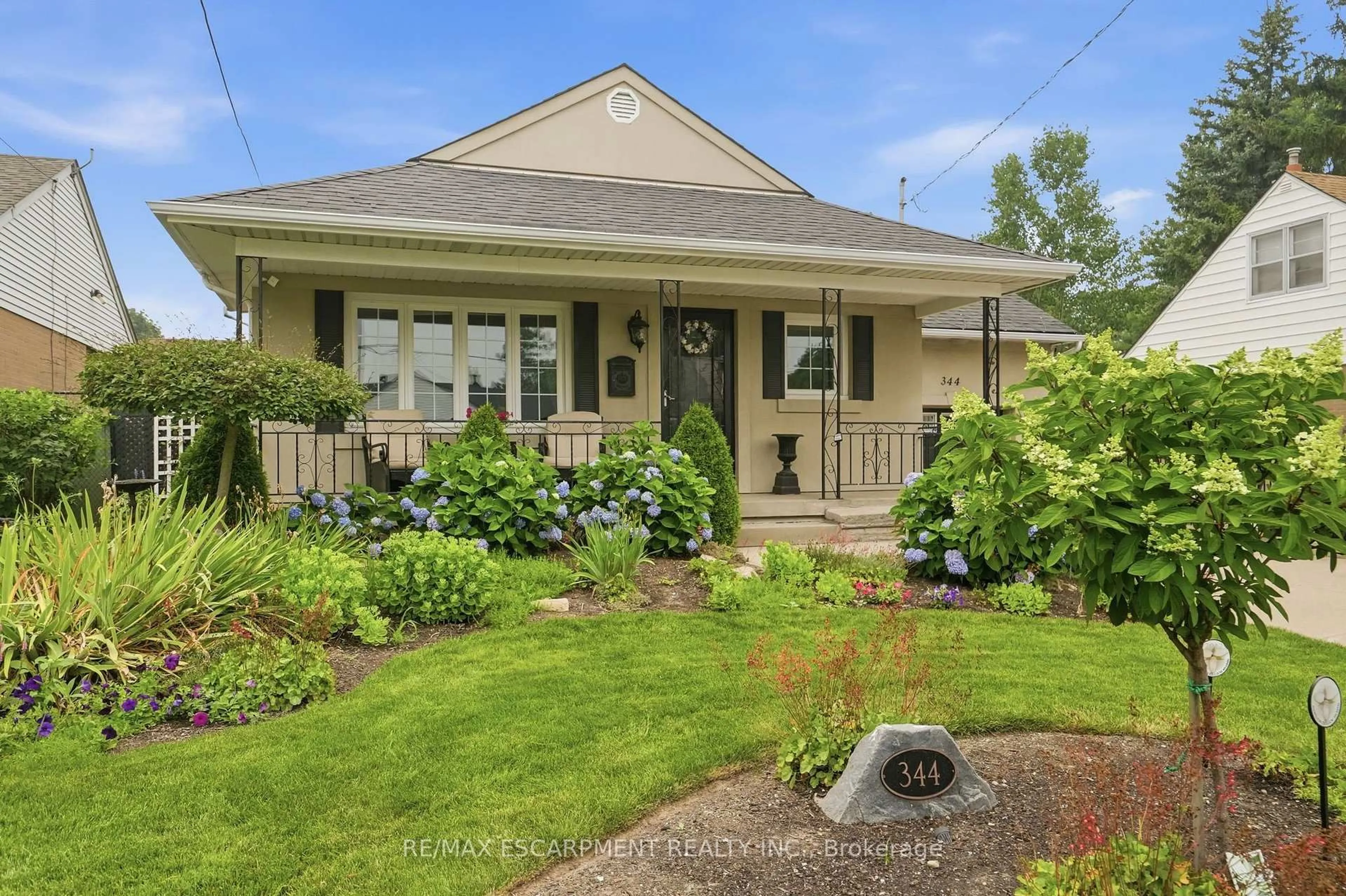 Unknown for 344 East 36th St, Hamilton Ontario L8V 3Z8