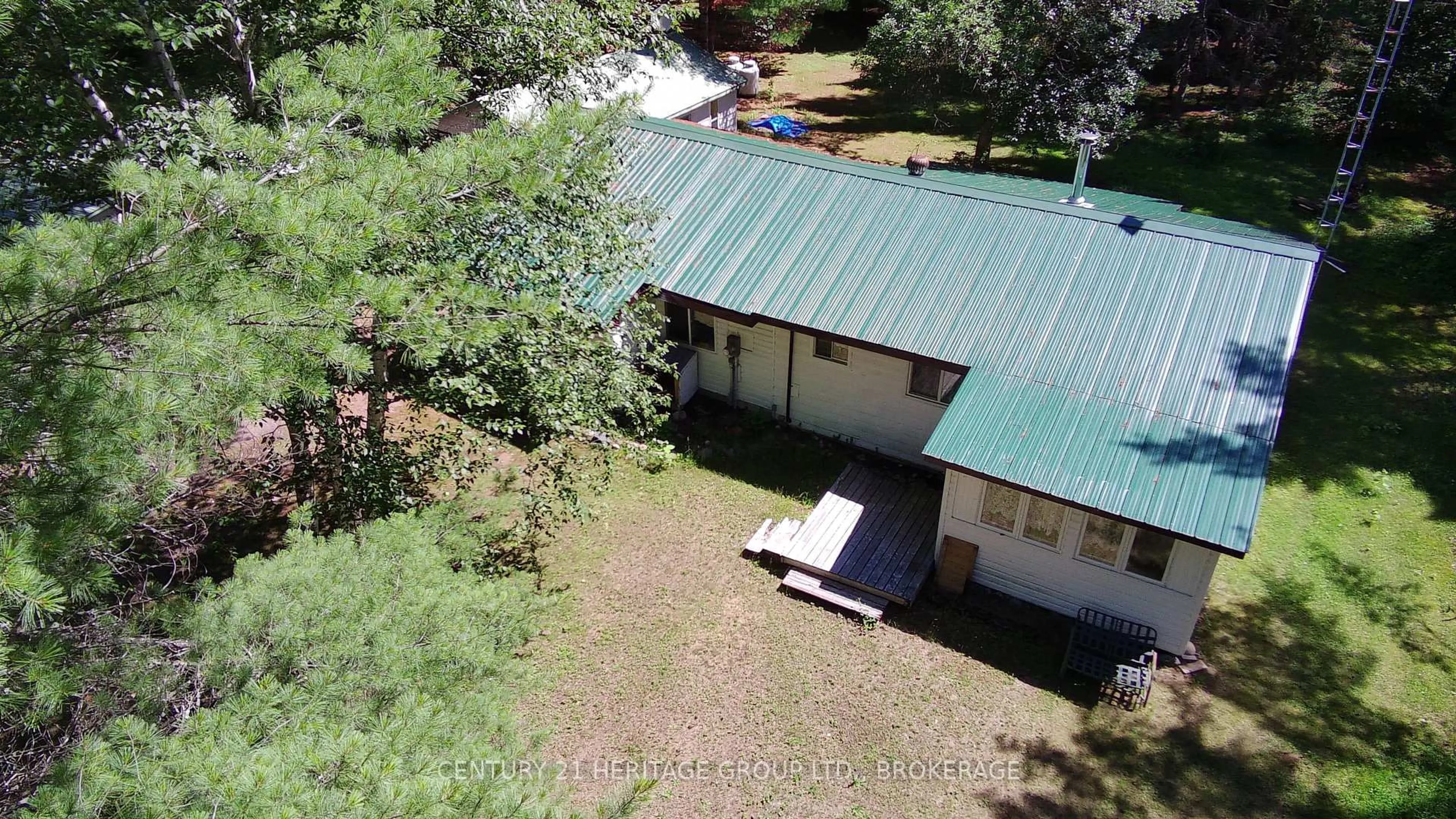 A pic from outside/outdoor area/front of a property/back of a property/a pic from drone, building for 19473 41 Highway, Cloyne Ontario K0H 1K0