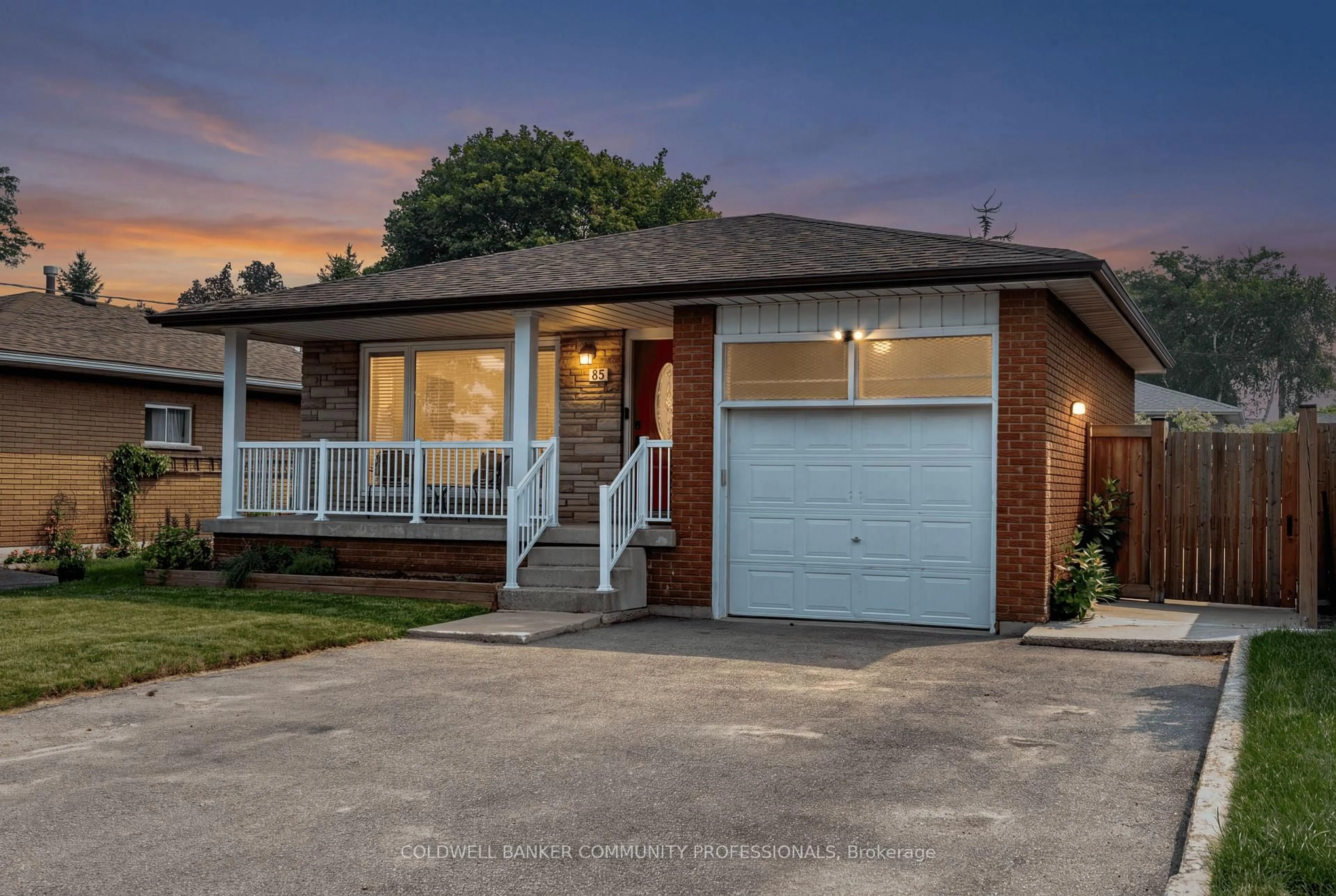 Home with brick exterior material, street for 85 Lavina Cres, Hamilton Ontario L9C 5S8