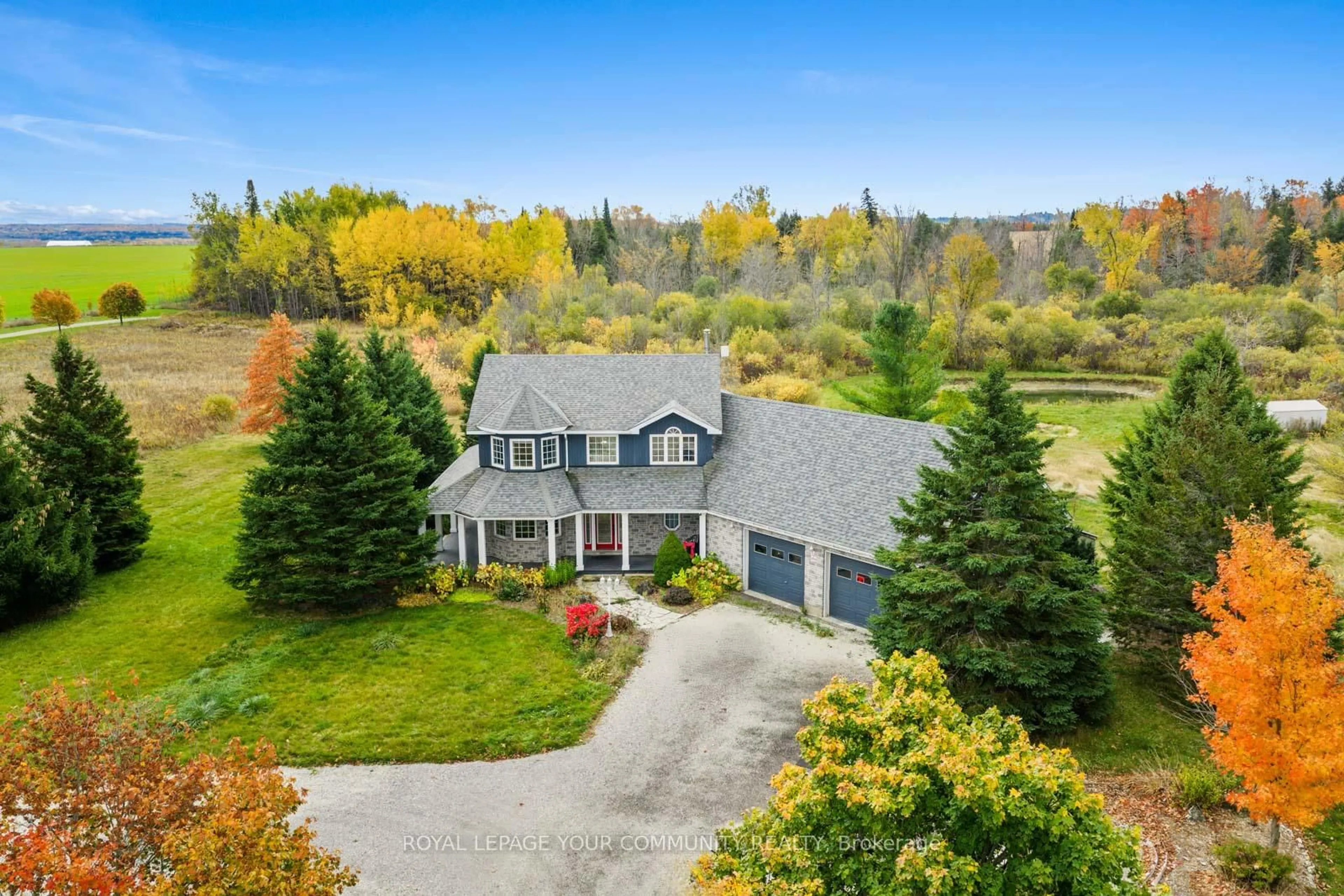 A pic from outside/outdoor area/front of a property/back of a property/a pic from drone, unknown for 286194 County Rd #10, Mono Ontario L9W 6P6