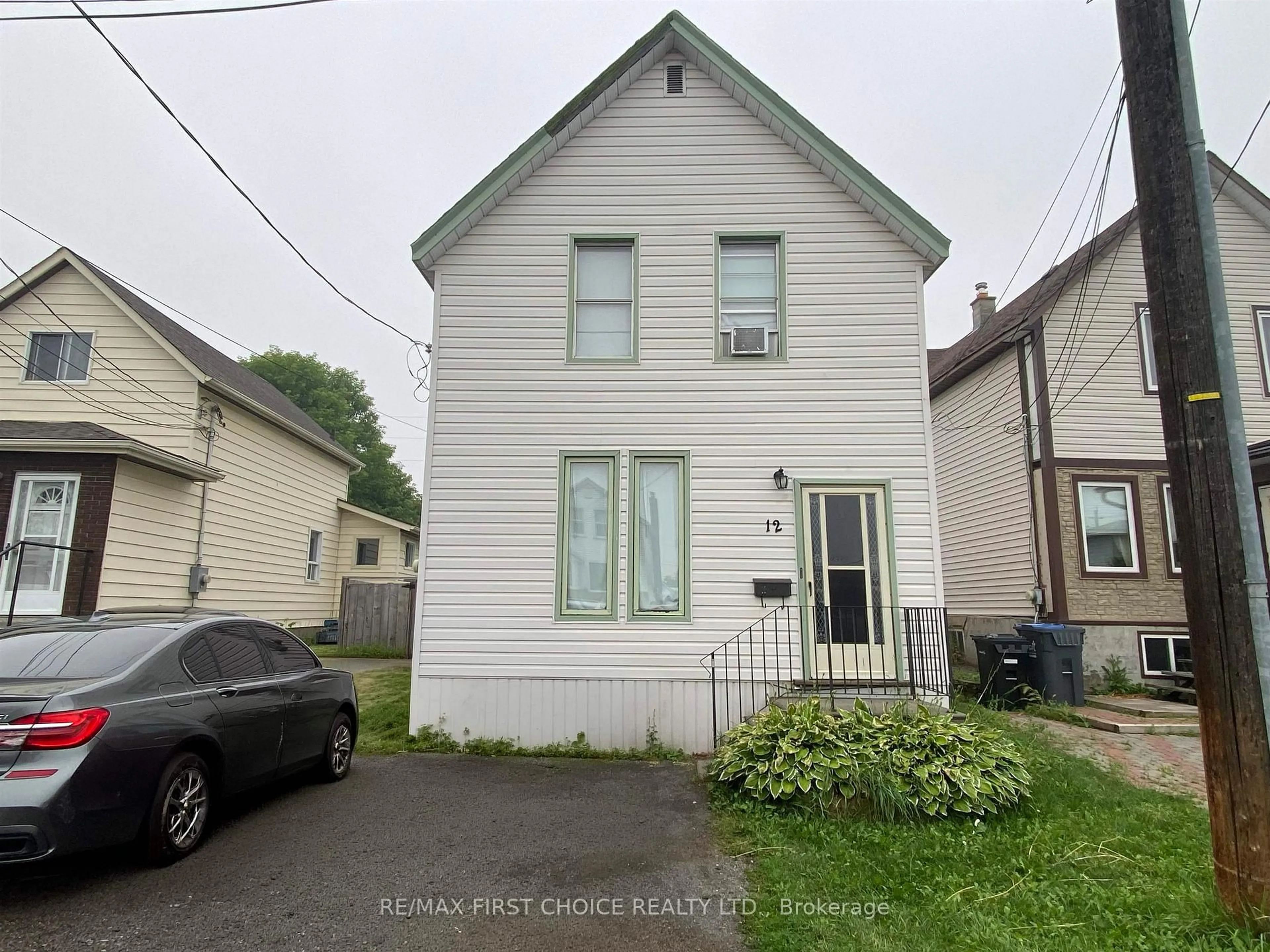 Unknown for 12 Machar Ave, Thunder Bay Ontario P7B 2Y3