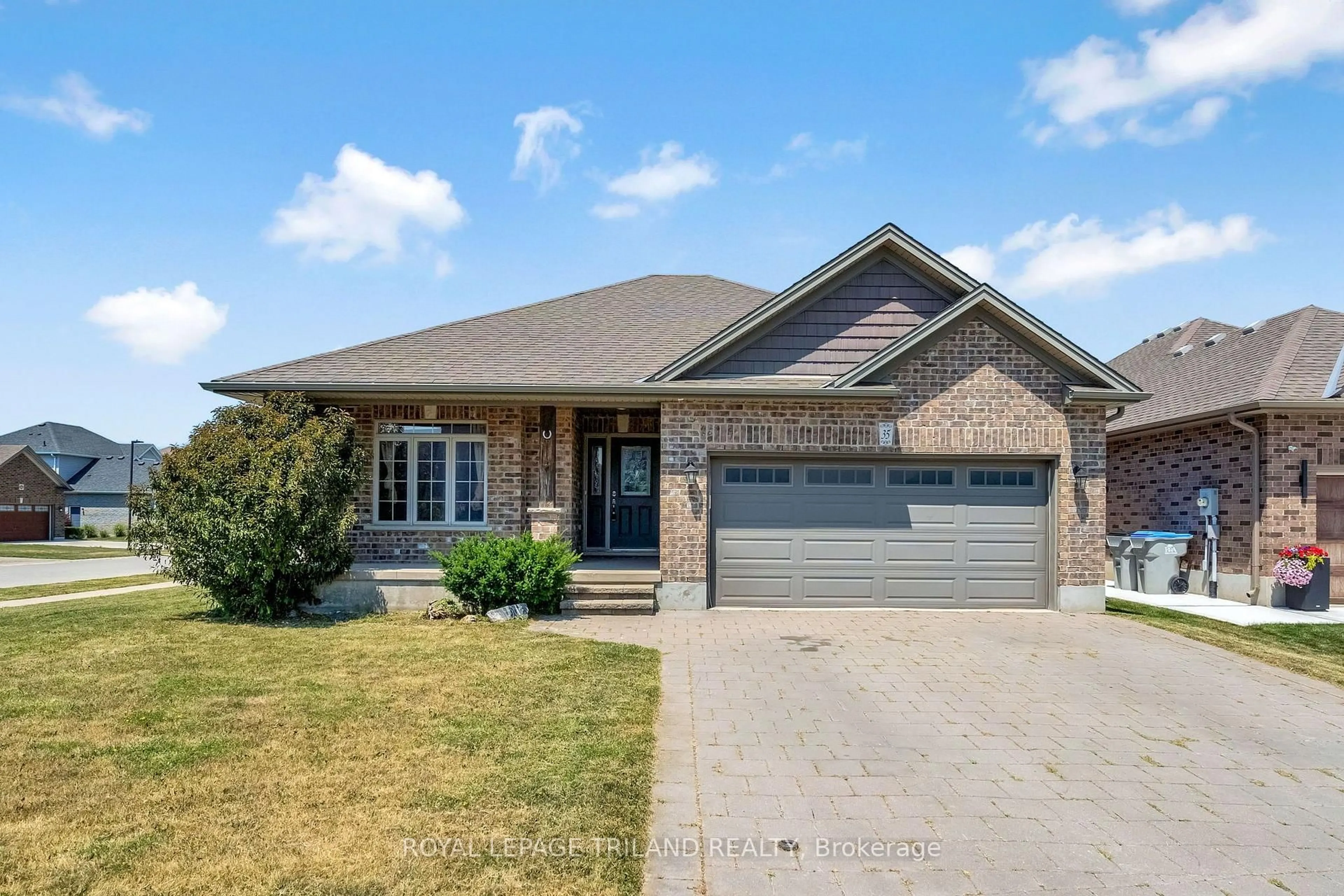 Home with brick exterior material, street for 35 Cassie Cres, Strathroy-Caradoc Ontario N7G 4E3