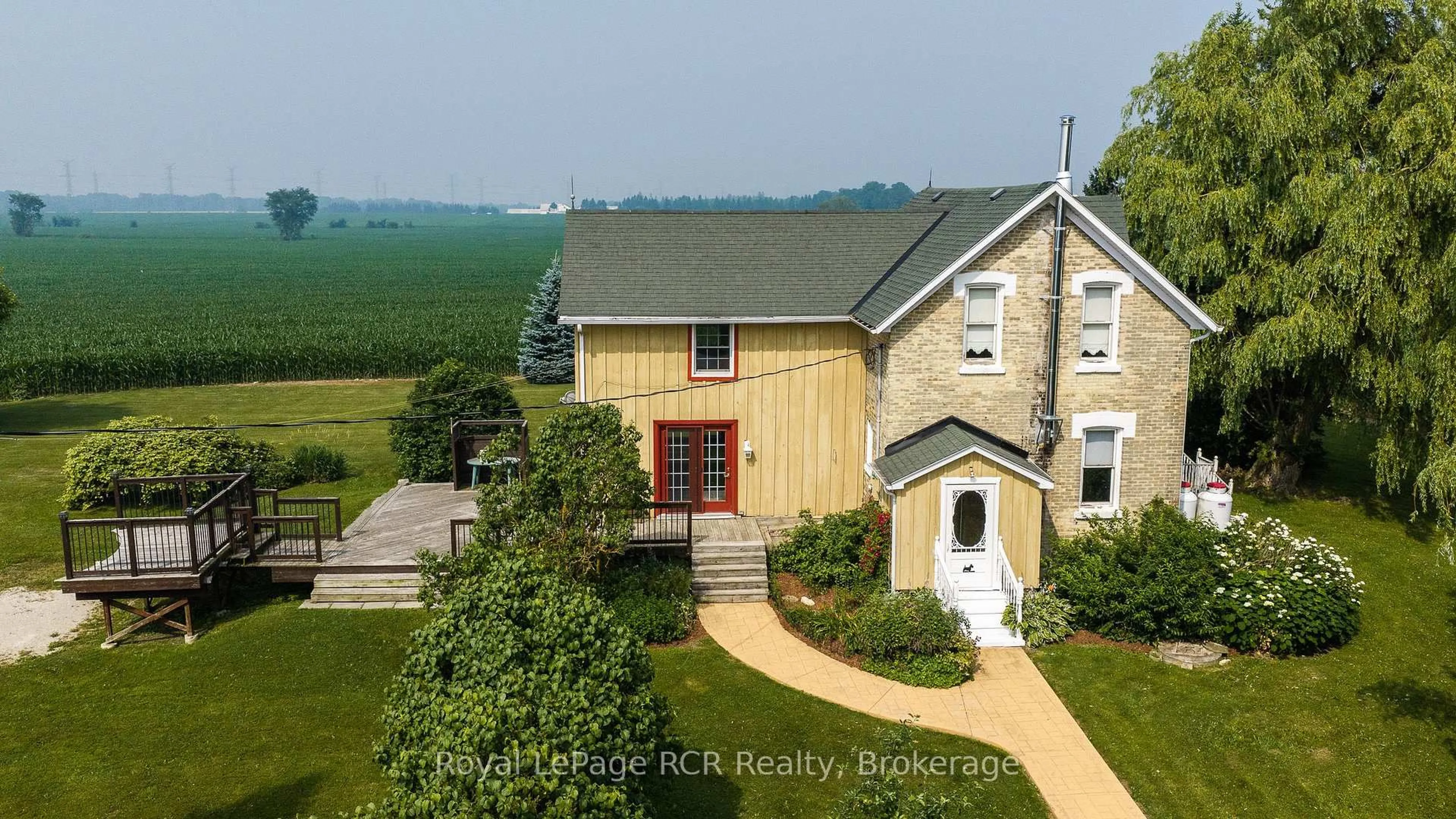 A pic from outside/outdoor area/front of a property/back of a property/a pic from drone, building for 611808 Southgate Sideroad 61, Southgate Ontario N0G 2A0