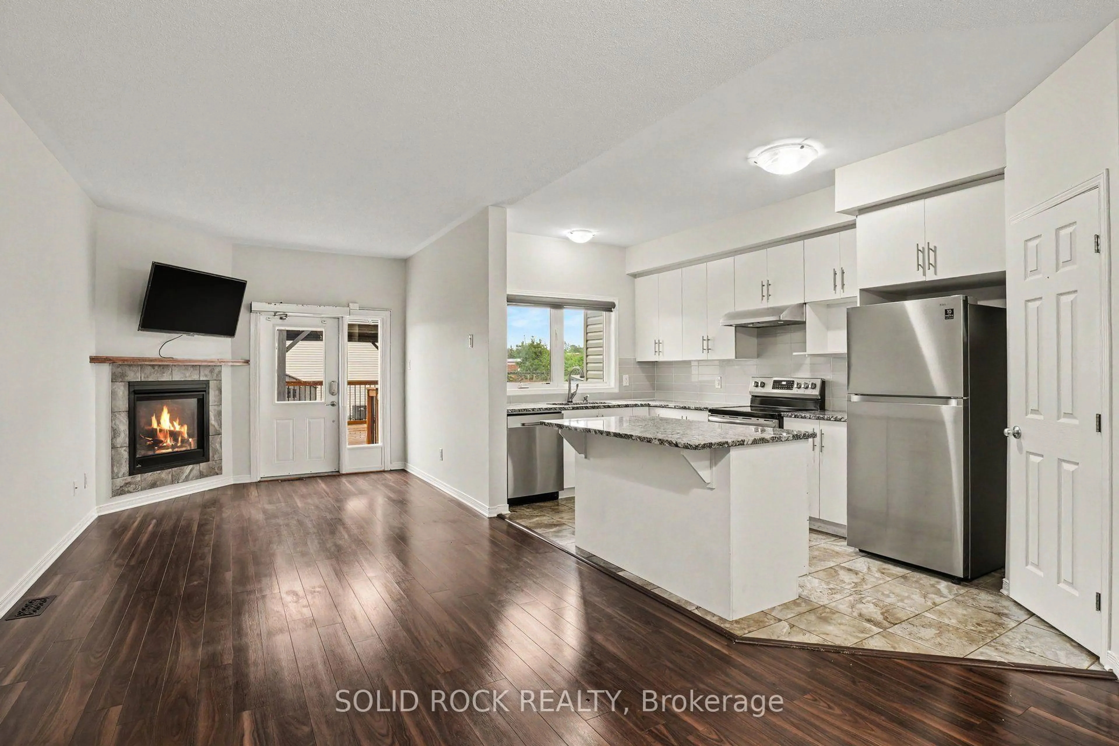 Open concept kitchen, unknown for 639 Via Campanale Ave, Ottawa Ontario K2J 4A2
