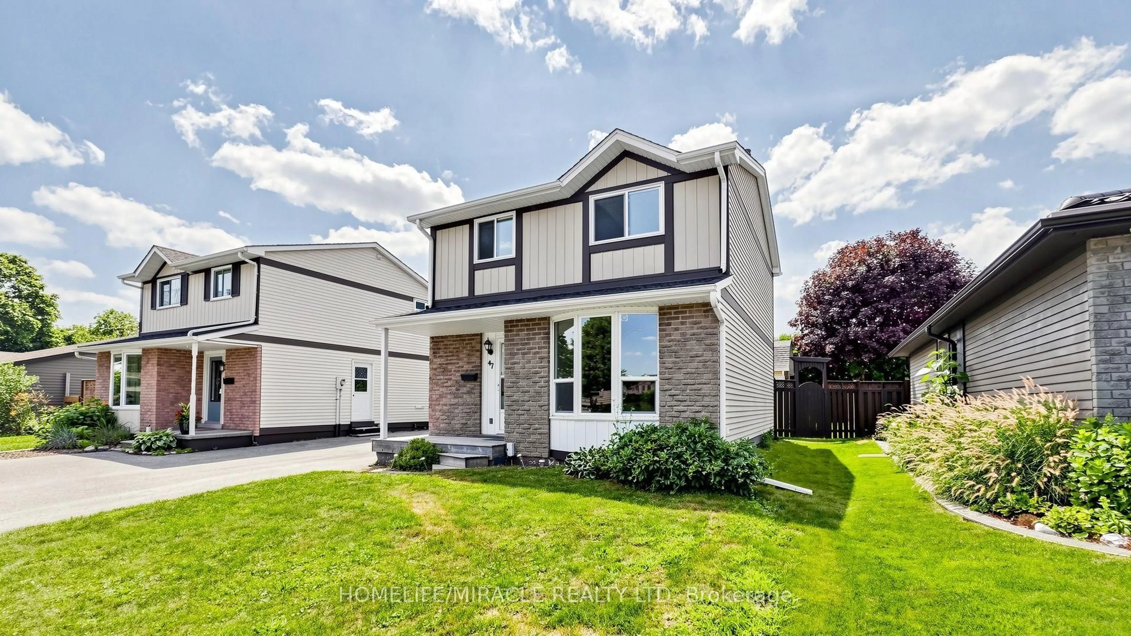 Home with vinyl exterior material, street for 47 Viscount Rd, Brantford Ontario N3P 1J1