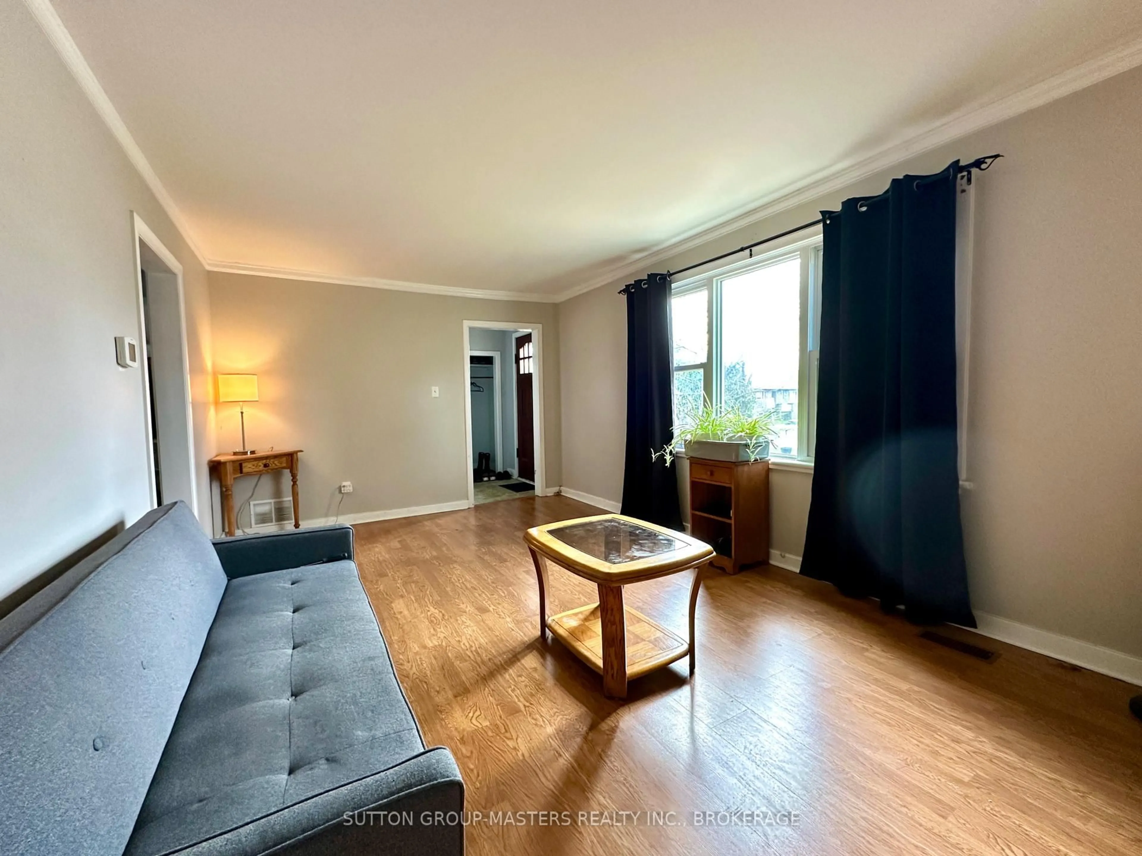 A pic of a room for 1666-1668 Victoria St, Kingston Ontario K7M 5K3
