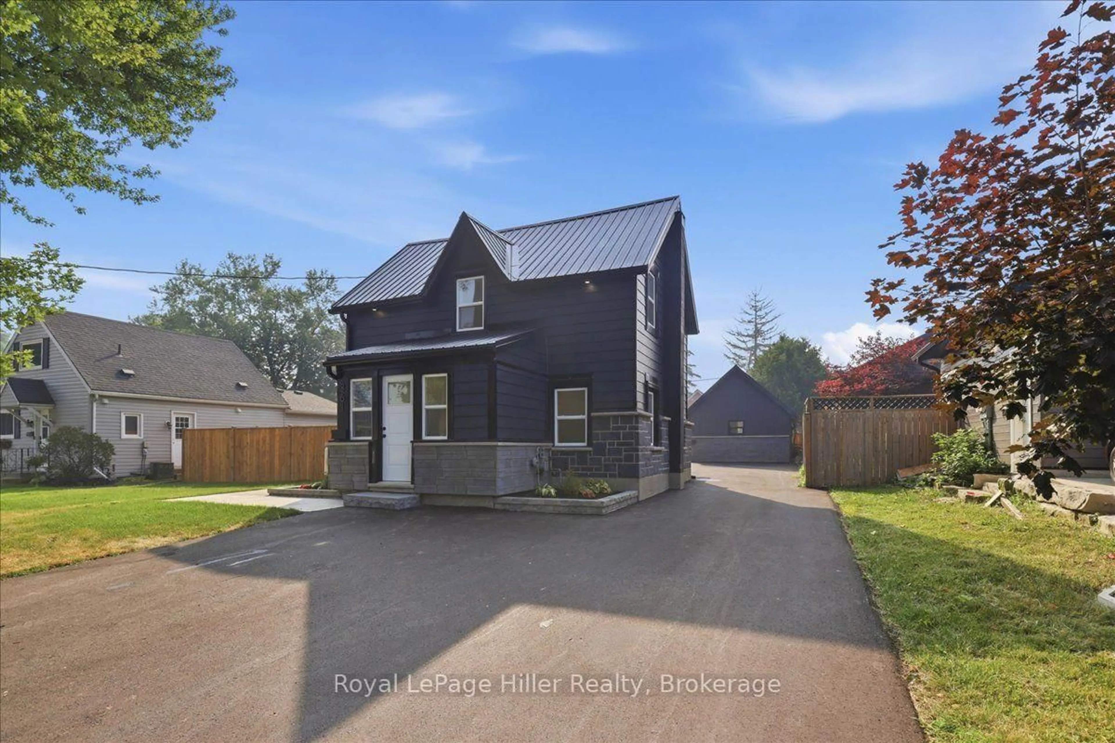 Unknown for 361 Nelson St, Stratford Ontario N5A 2K7