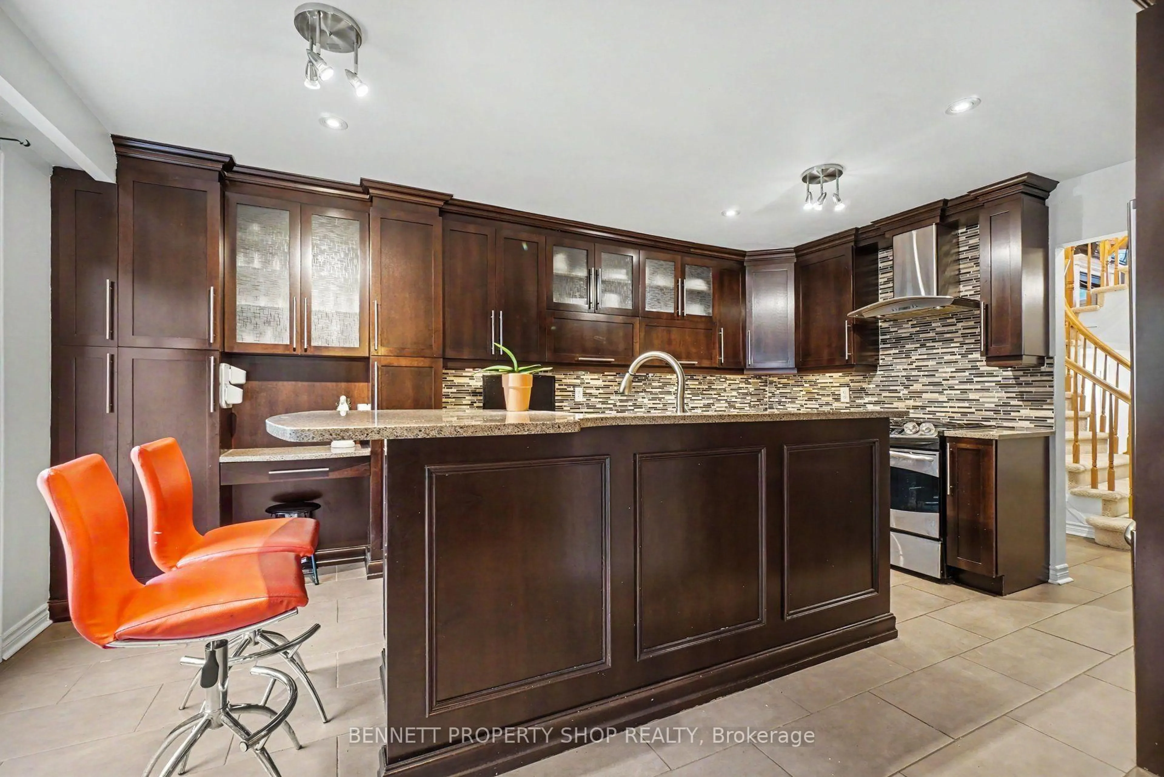 Contemporary kitchen, ceramic/tile floor for 1879 Leclair Cres, Orleans Ontario K1E 3S1