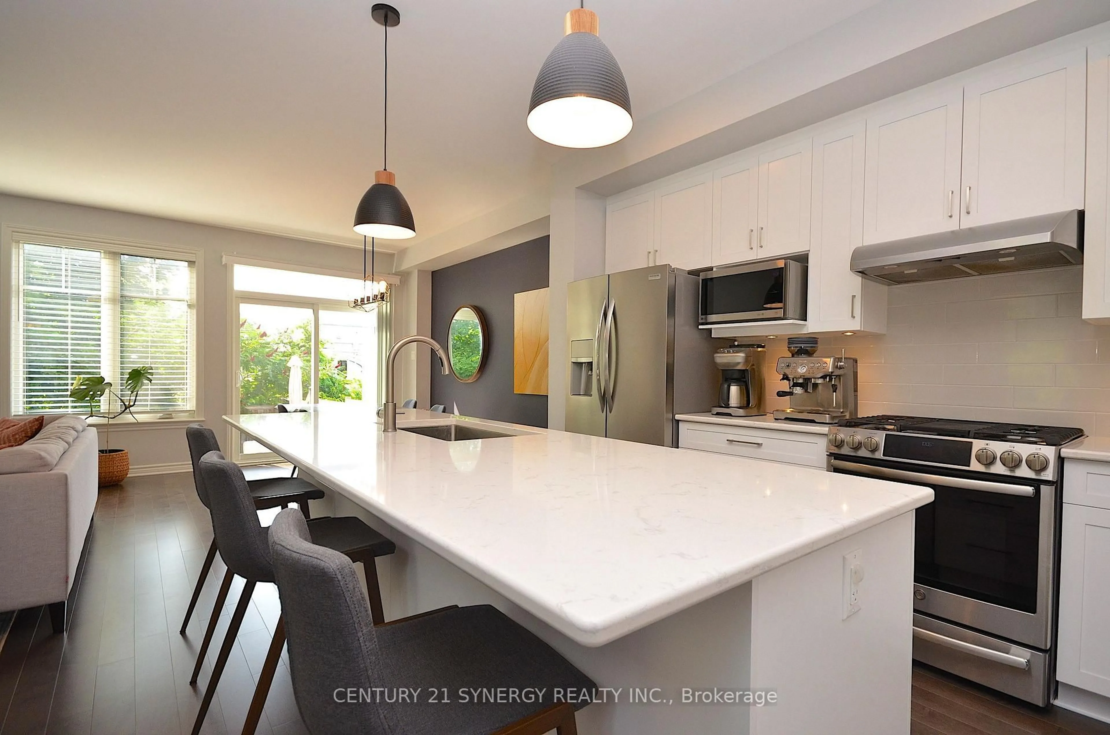 Contemporary kitchen, unknown for 652 Vivera Pl, Ottawa Ontario K2S 2N1