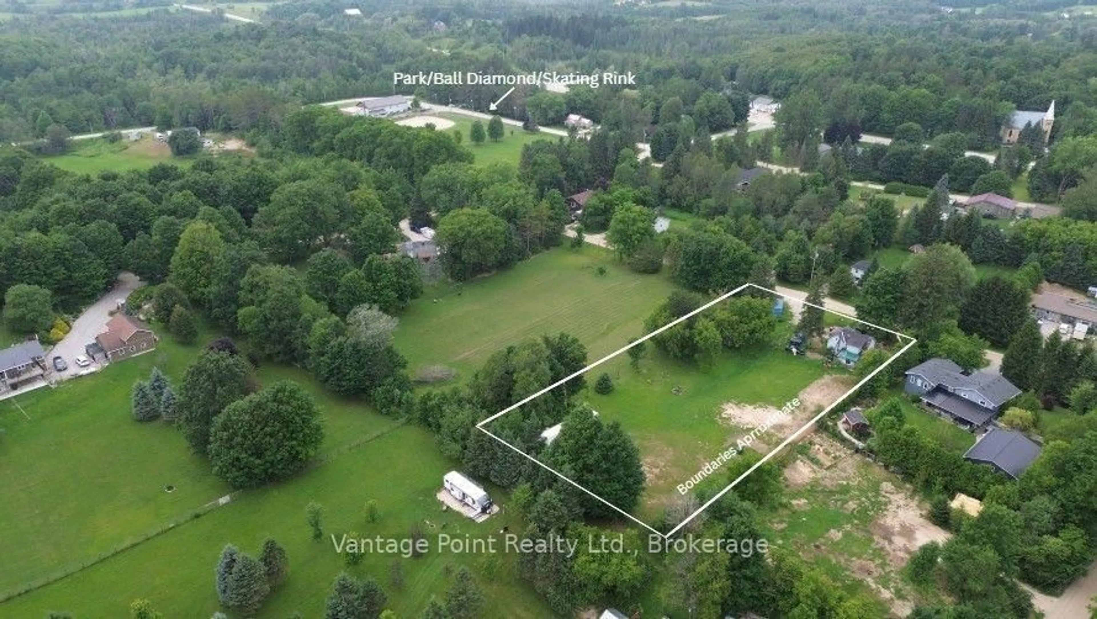 A pic from outside/outdoor area/front of a property/back of a property/a pic from drone, unknown for 136 Torry St, Grey Highlands Ontario N0C 1K0