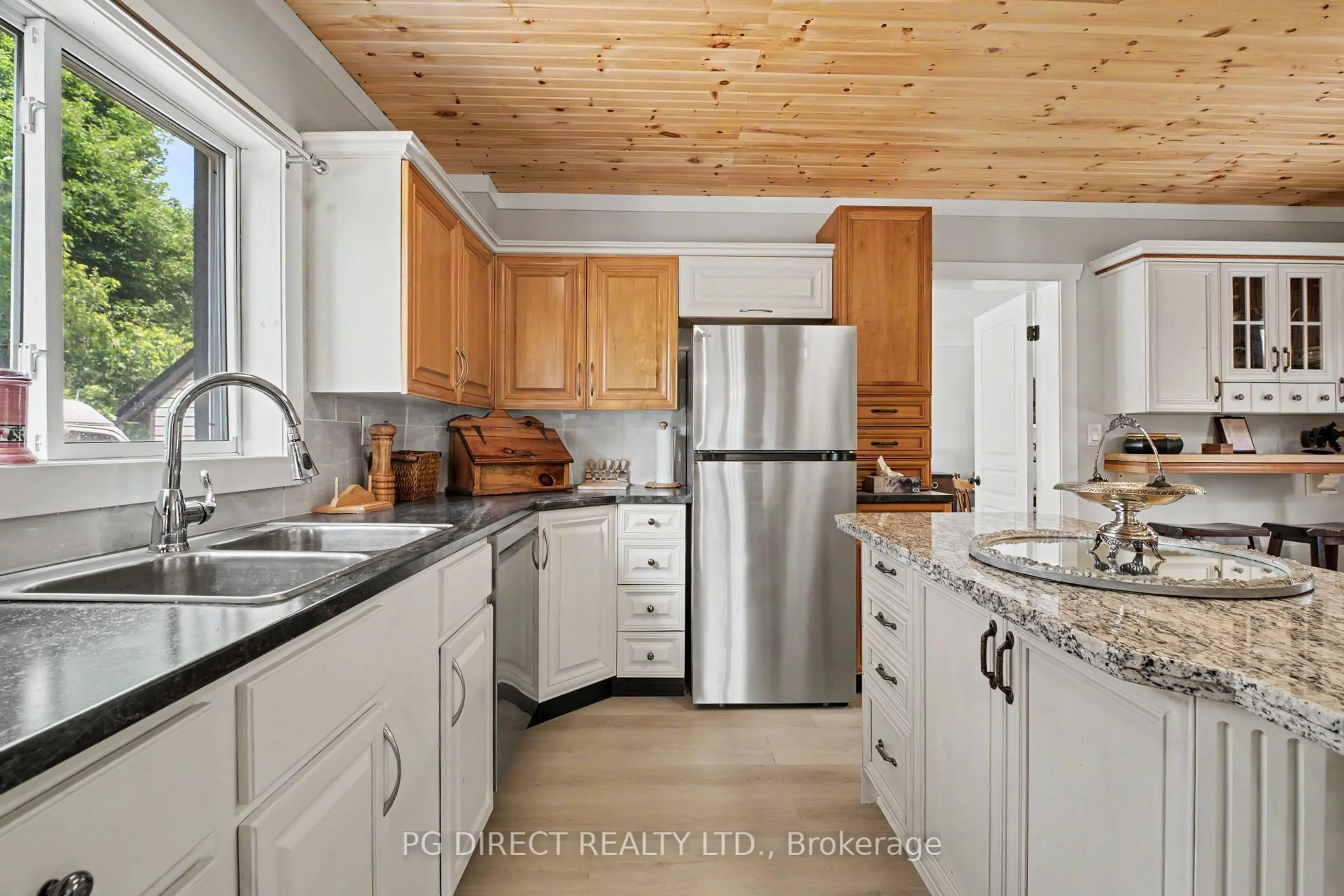 Open concept kitchen, unknown for 160 Centre St, Burk's Falls Ontario P0A 1C0