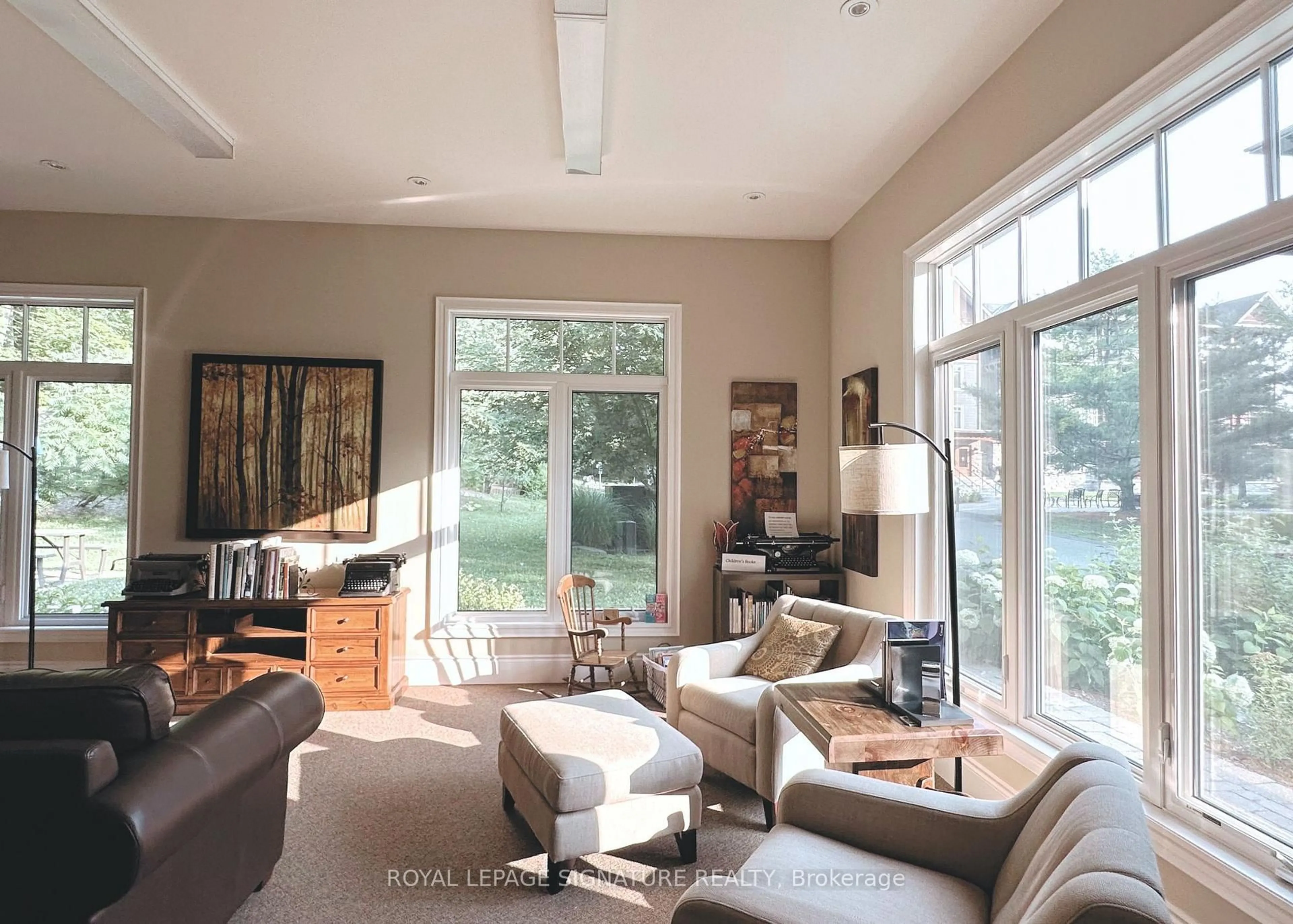 Living room with furniture, unknown for 393 Manitoba St #1, Bracebridge Ontario P1L 1B4