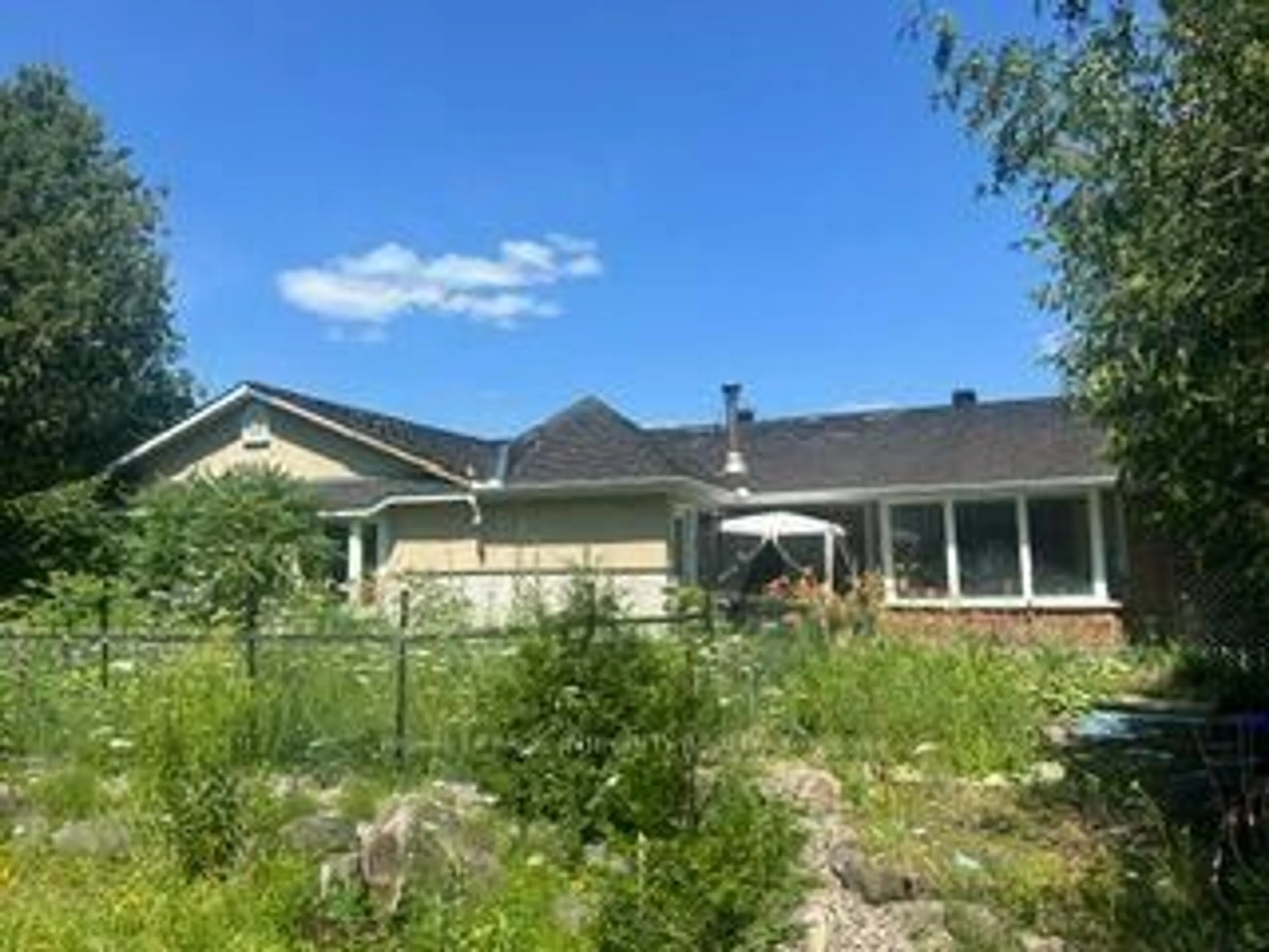 A pic from outside/outdoor area/front of a property/back of a property/a pic from drone, mountain view for 818 David Manchester Rd, Carp Ontario K0A 1L0