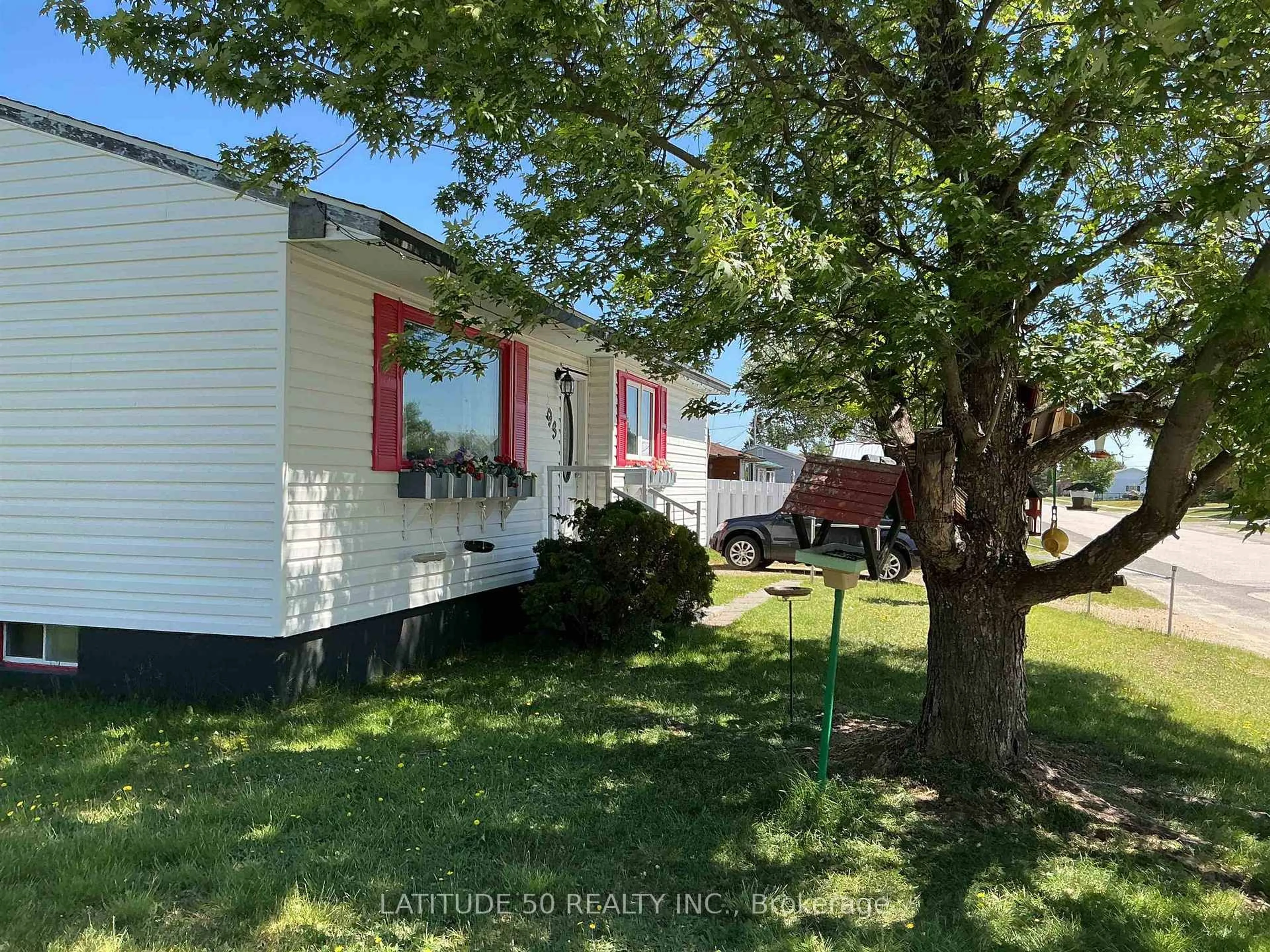Unknown for 93 Balsam Avenue, Ignace Ontario P0T 1T0