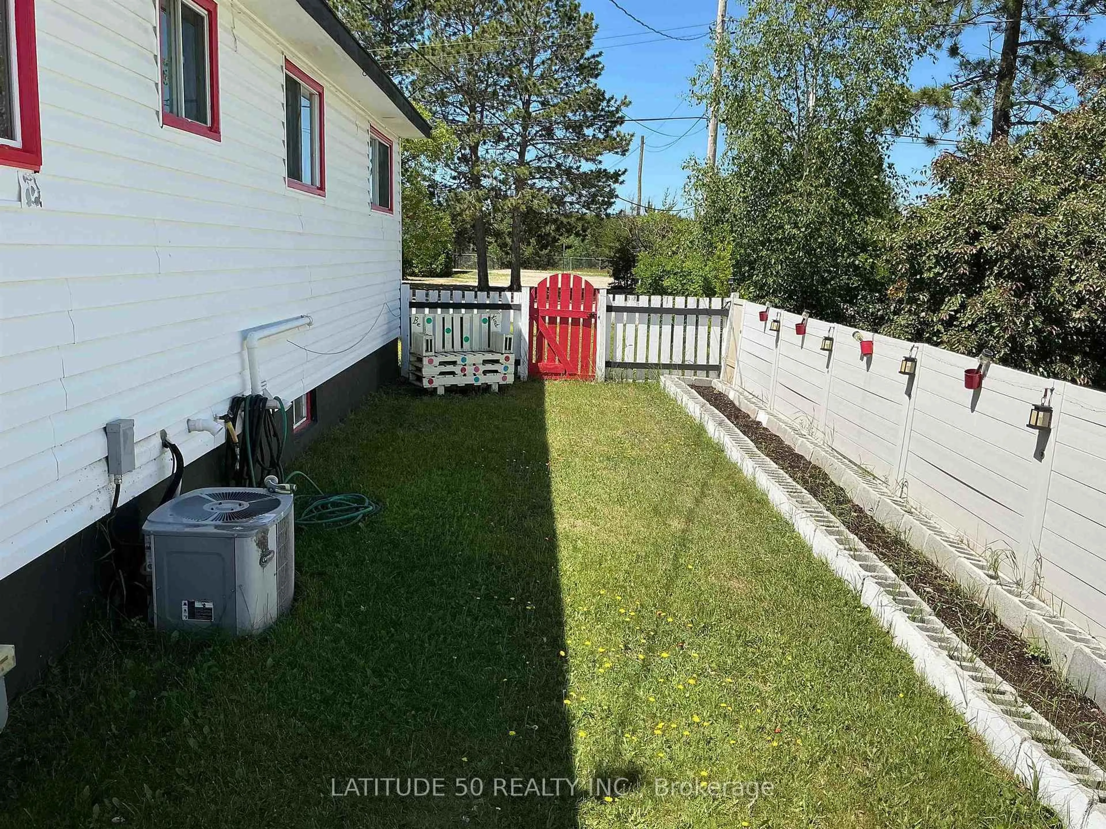 A pic from outside/outdoor area/front of a property/back of a property/a pic from drone, street for 93 Balsam Avenue, Ignace Ontario P0T 1T0