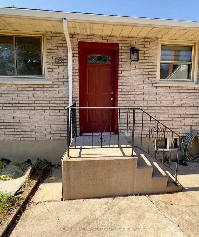 8 Lakehurst Dr, St. Catharines 3