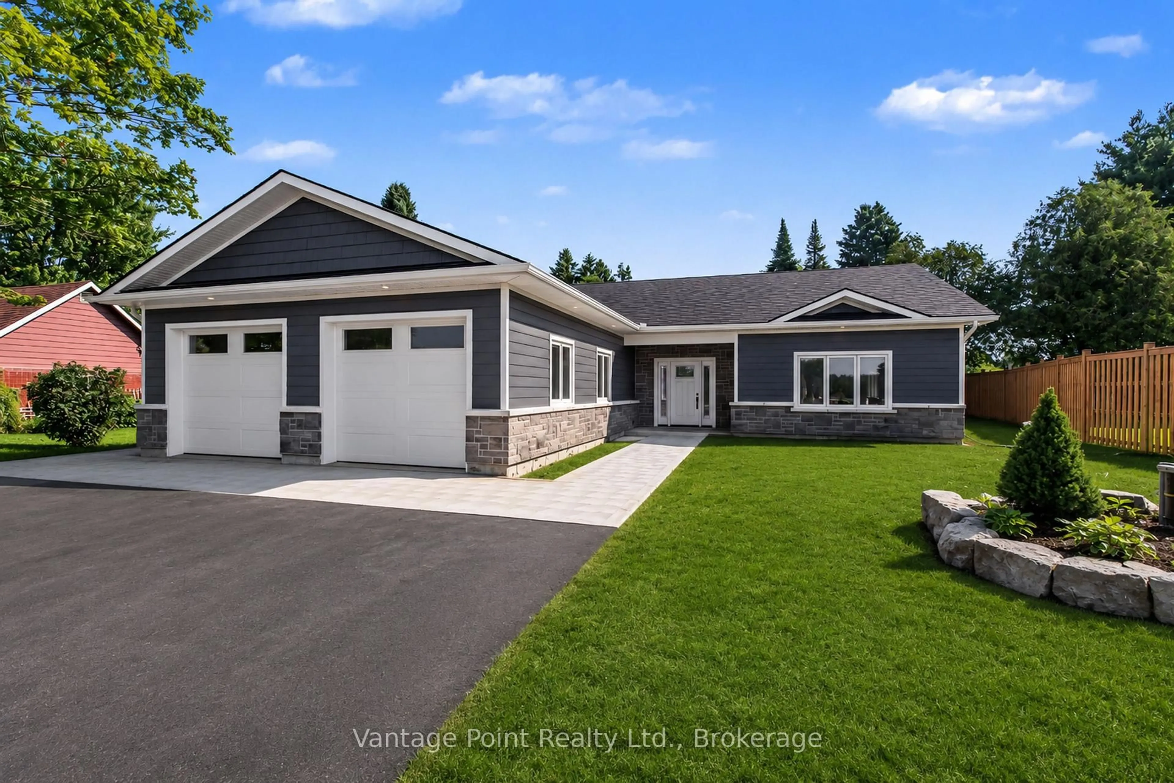 Home with vinyl exterior material, unknown for 107 Toronto Rd, Grey Highlands Ontario N0C 1E0