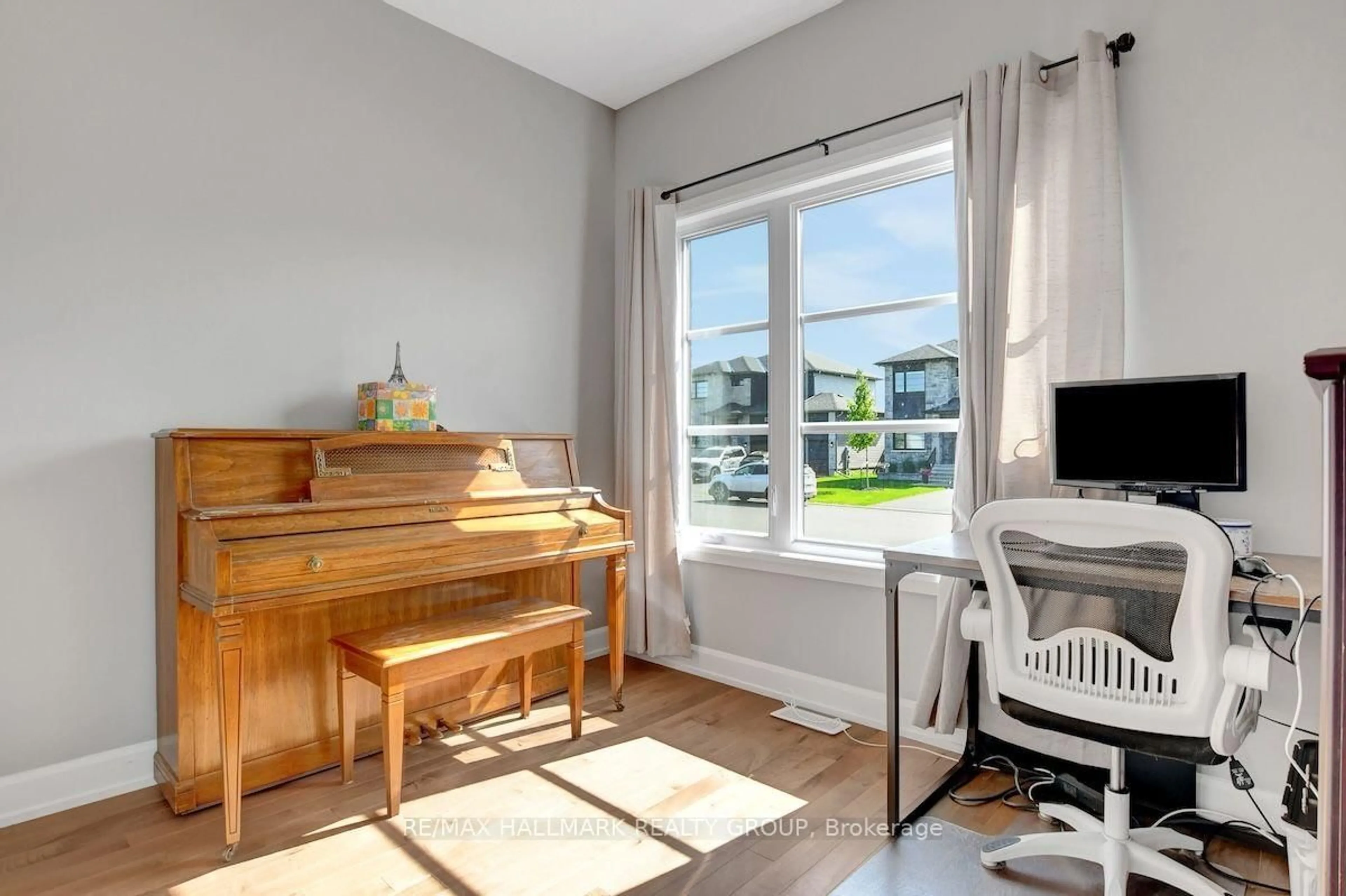 A pic of a room for 609 Misty St, Russell Ontario K4R 0G3