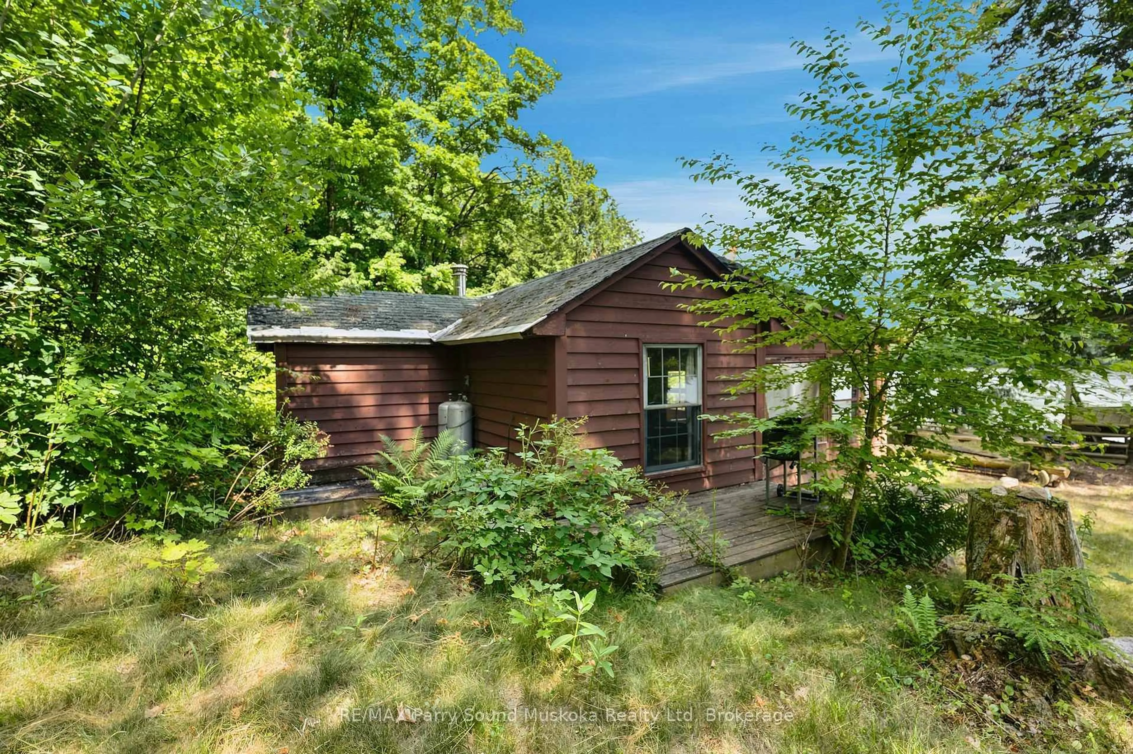 Shed for 24 South Crane Lake Rd, The Archipelago Ontario P2A 0B7