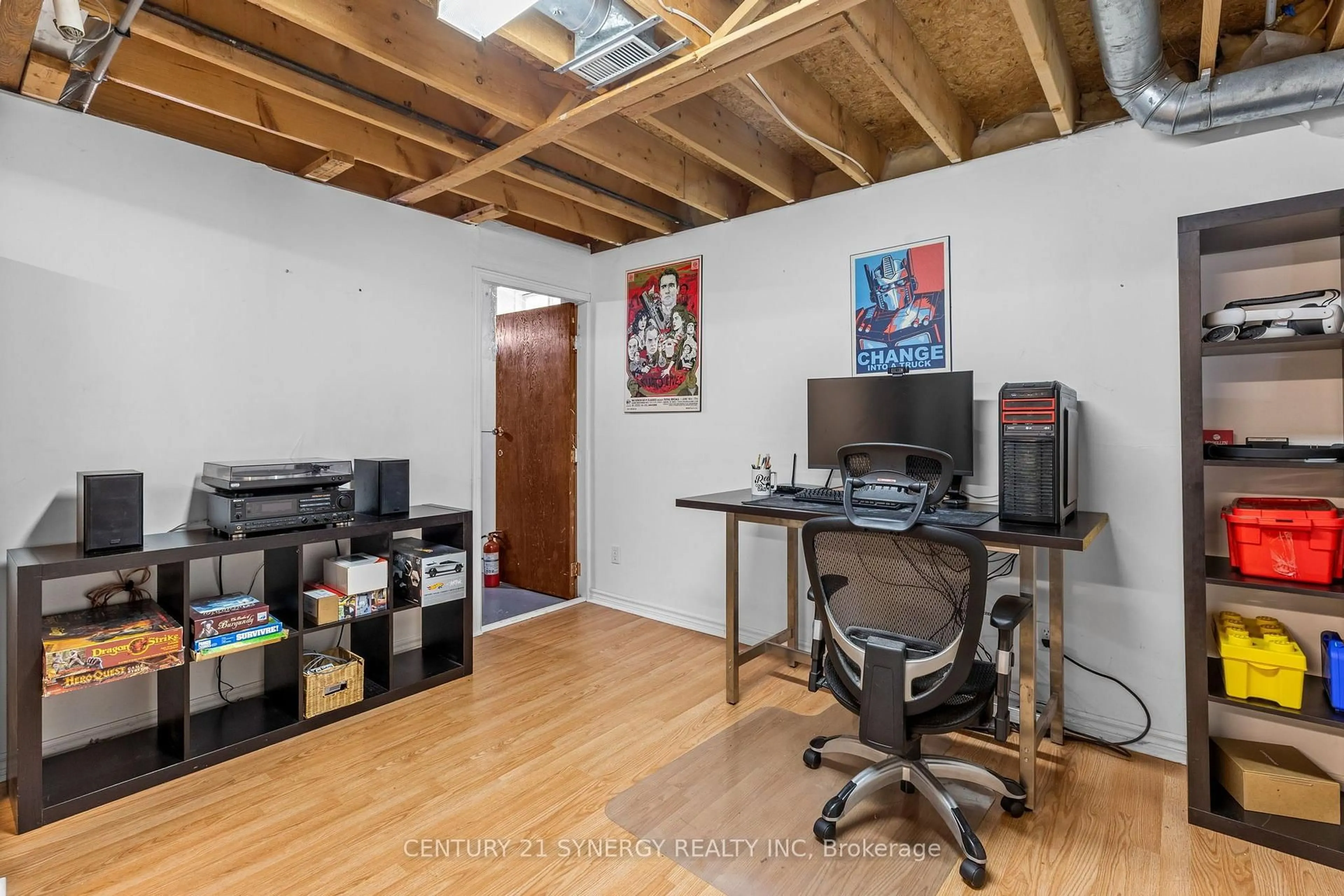 A pic of a room for 596 Deancourt Cres, Ottawa Ontario K4A 3G5