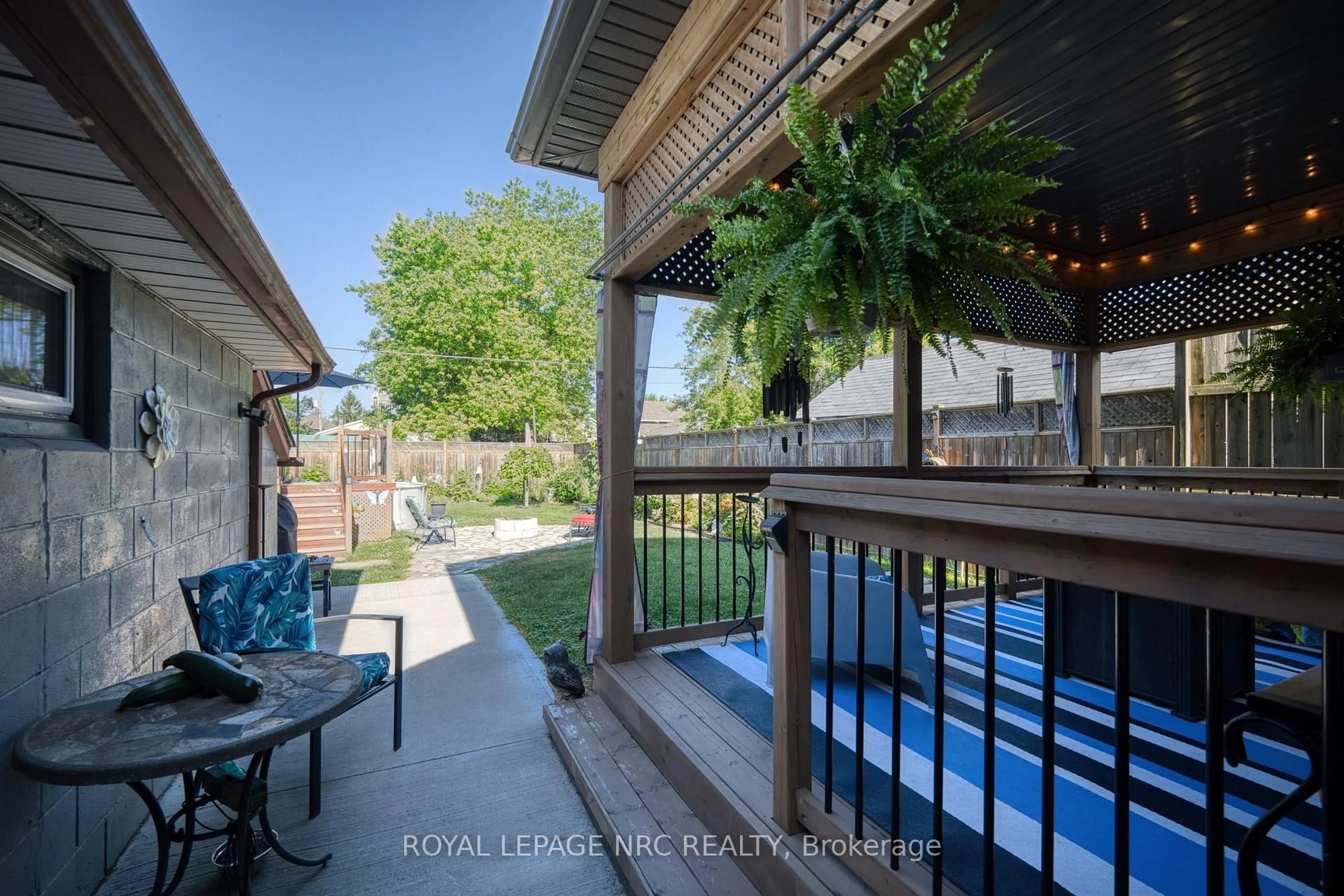 Patio, water/lake/river/ocean view for 294 Davis St, Port Colborne Ontario L3K 1Z4