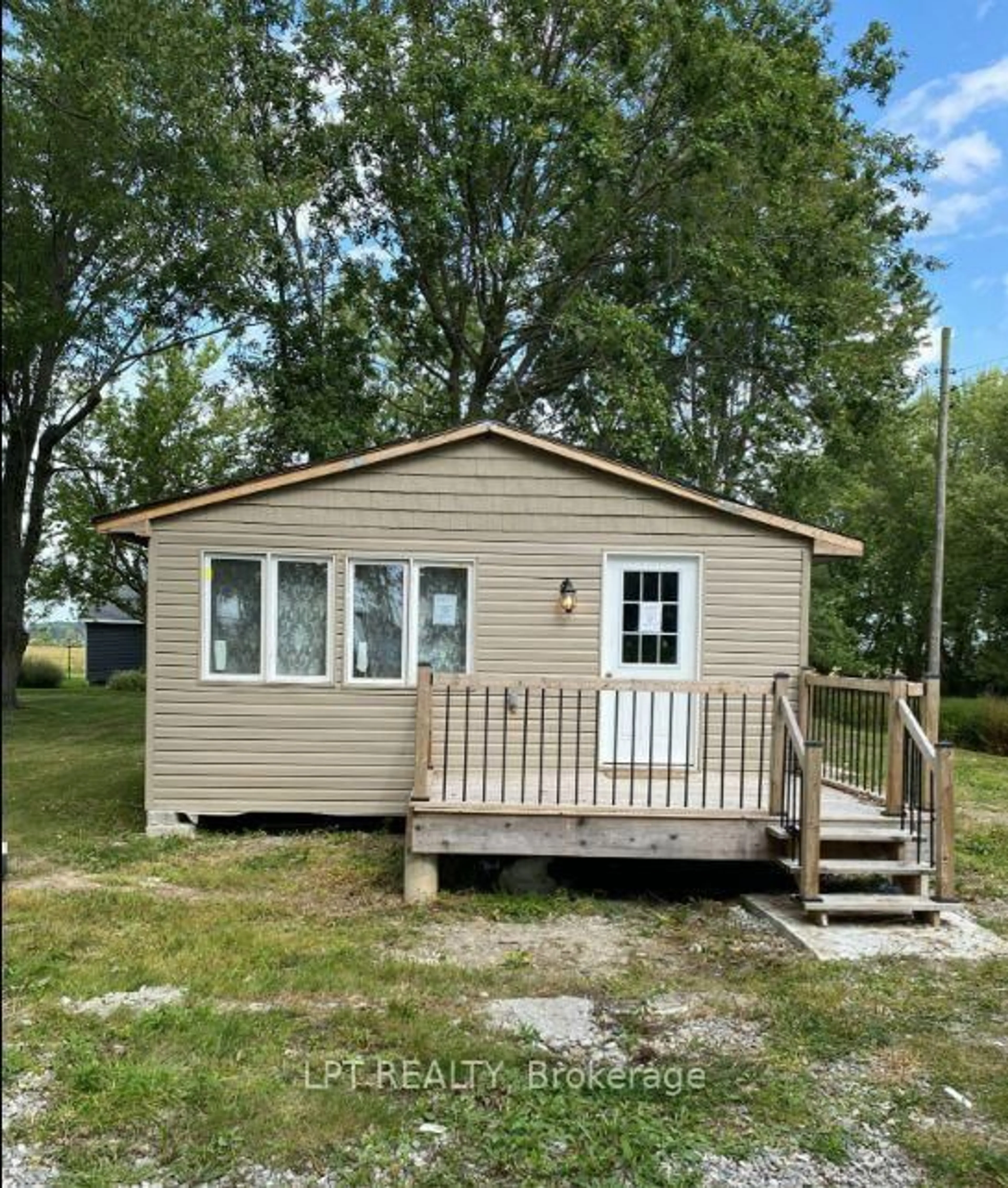 Shed for 28 Derner Line, Haldimand Ontario N0A 1K0