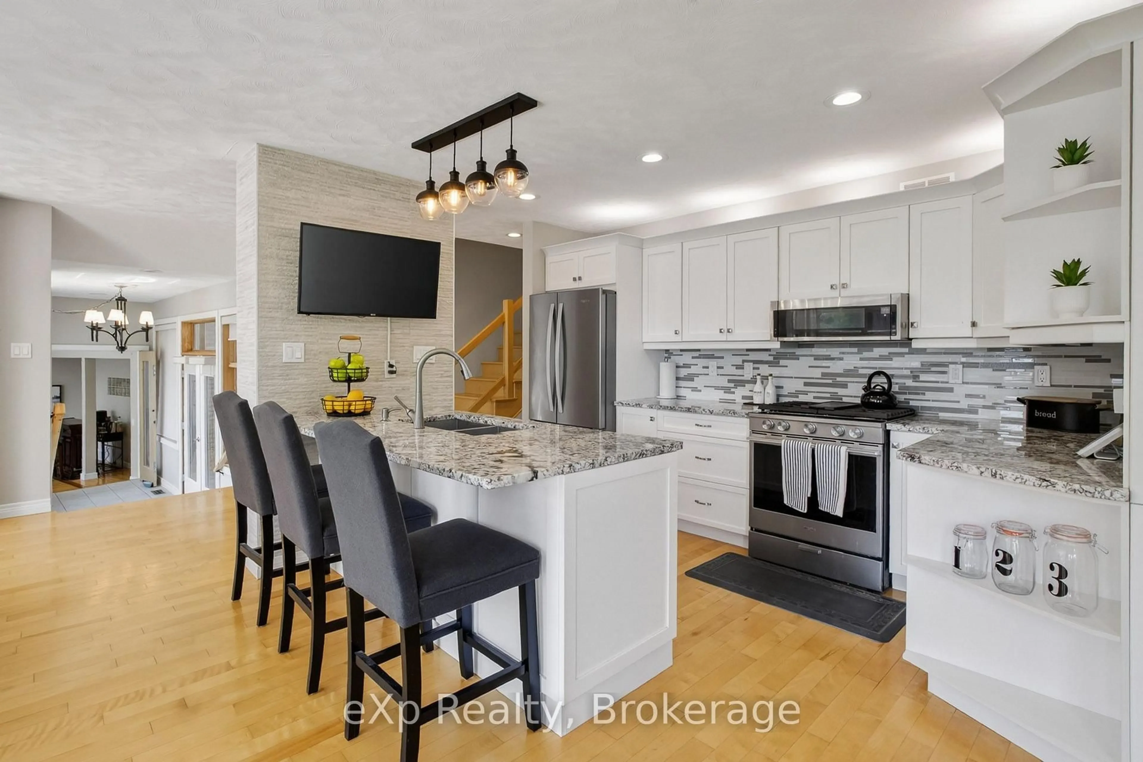Open concept kitchen, unknown for 263 Laurier St, Greater Sudbury Ontario P0M 1B0