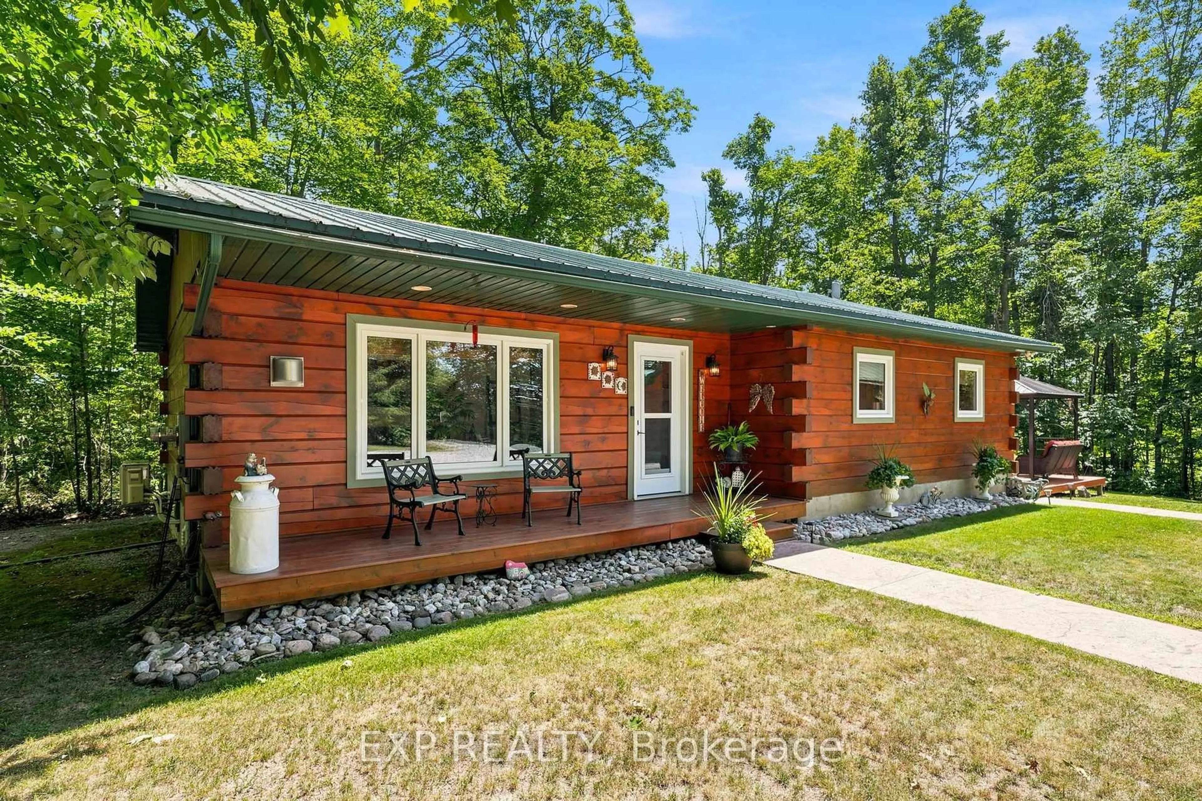 Home with brick exterior material, unknown for 944 County Road 8 Rd, Kawartha Lakes Ontario K0M 1N0