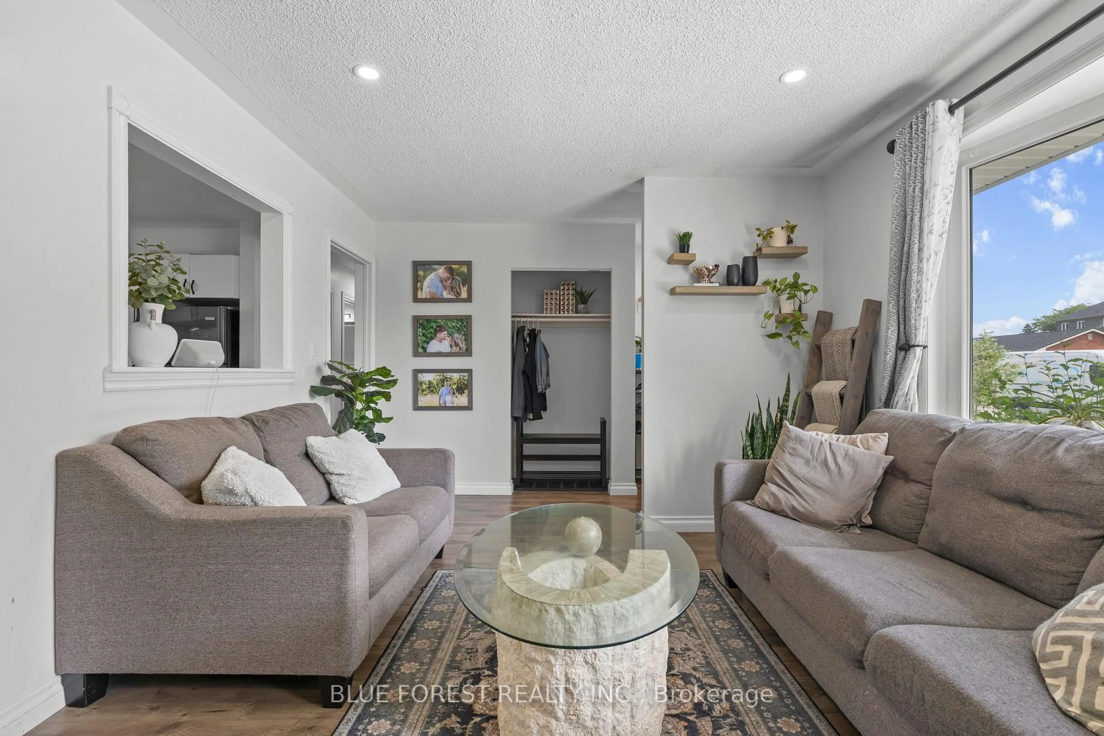 Living room with furniture, unknown for 42 Dunwich Dr, St. Thomas Ontario N5R 4T9