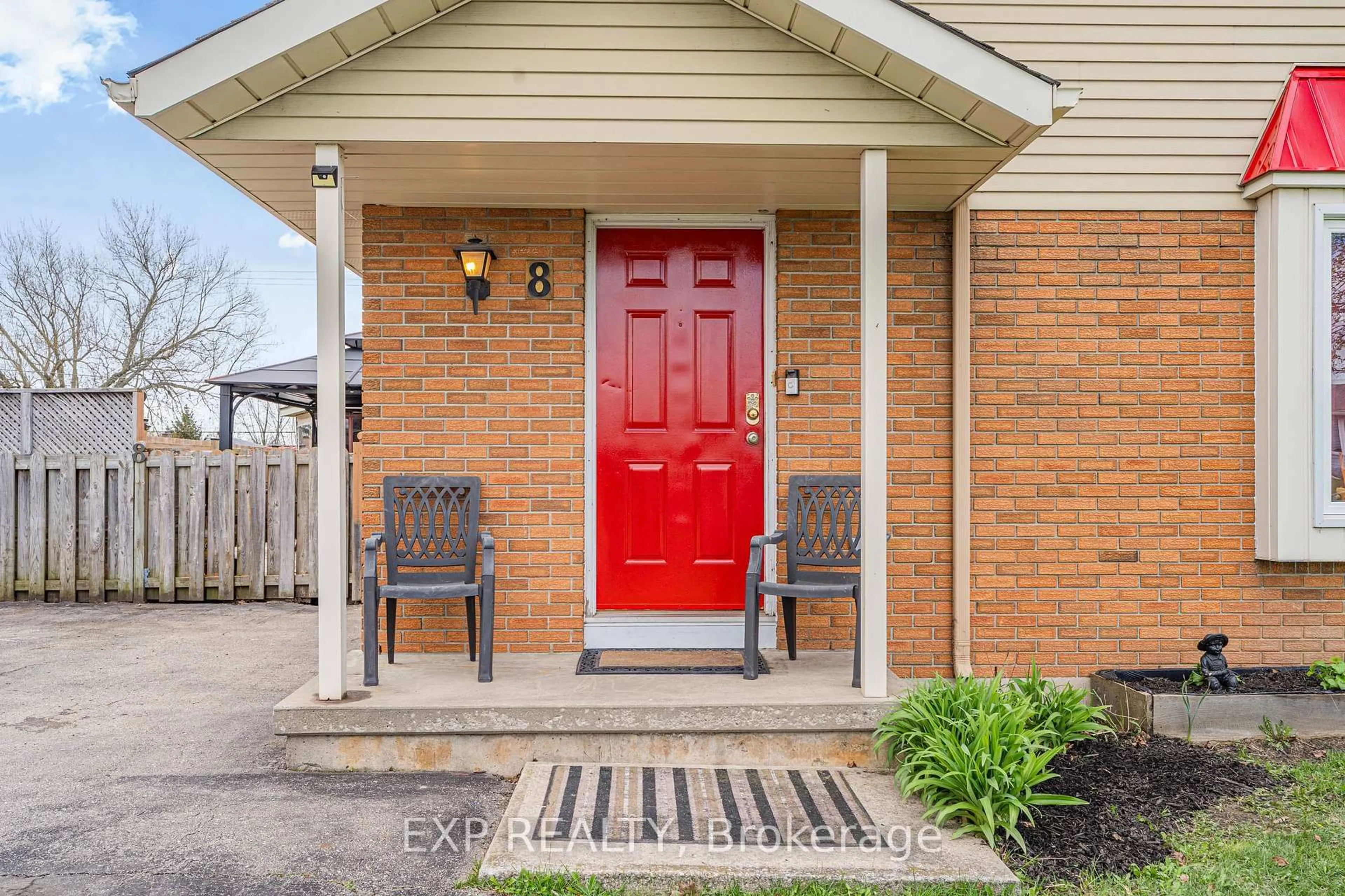 Unknown for 8 Abbott Lane, Haldimand Ontario N0A 1E0