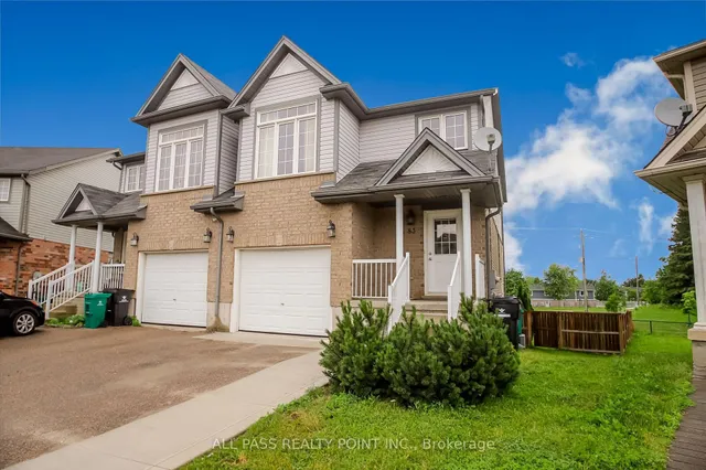 83 Iron Gate St, Kitchener 2